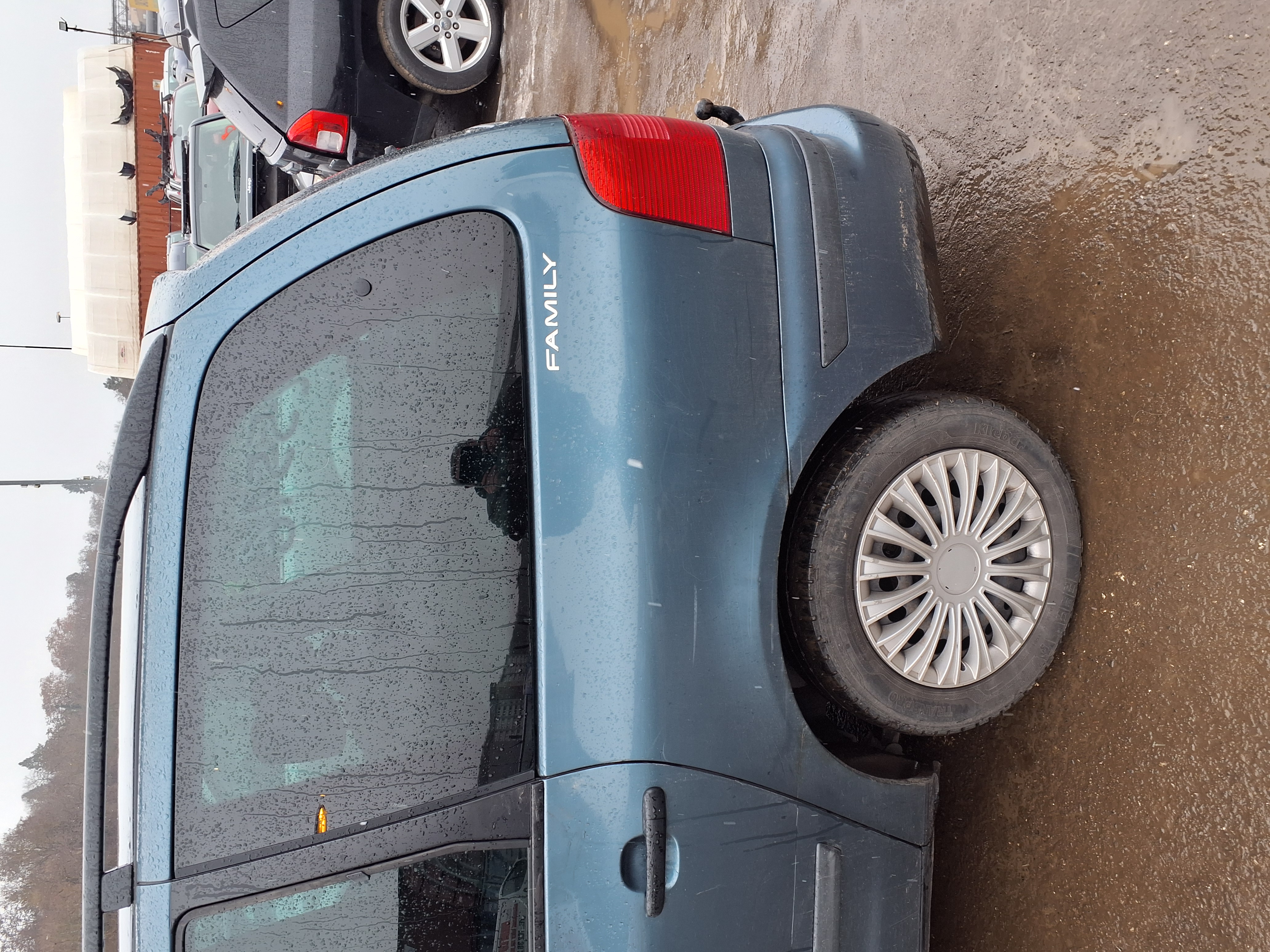 rear_left_fender