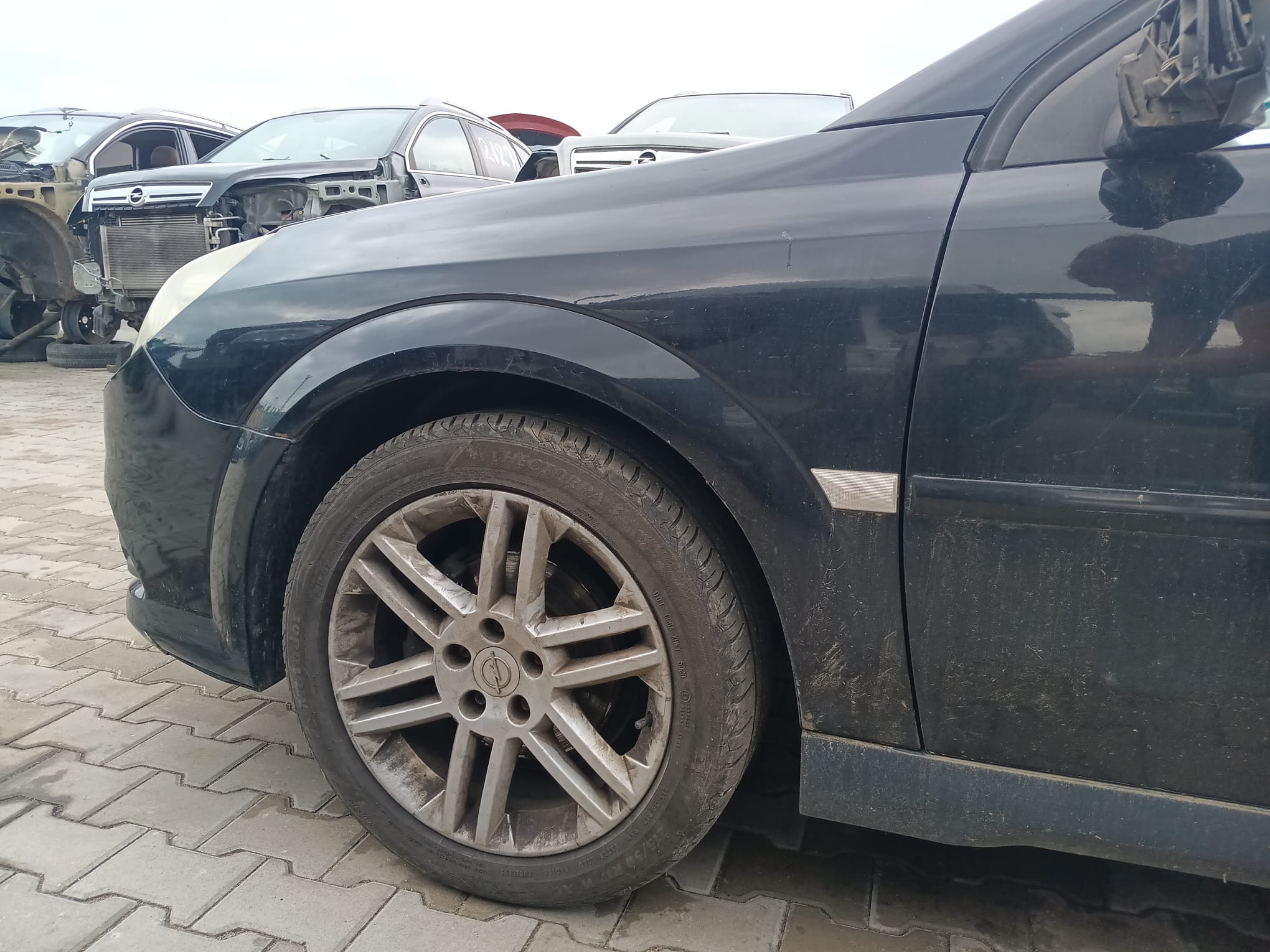 front_left_fender