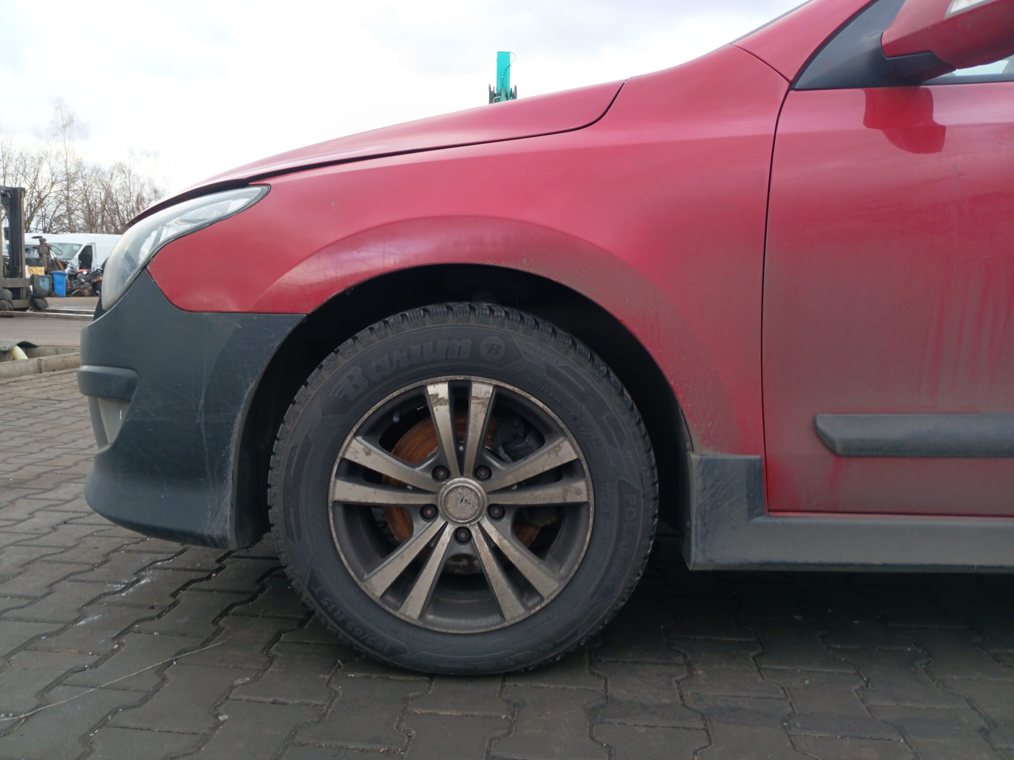 front_left_fender