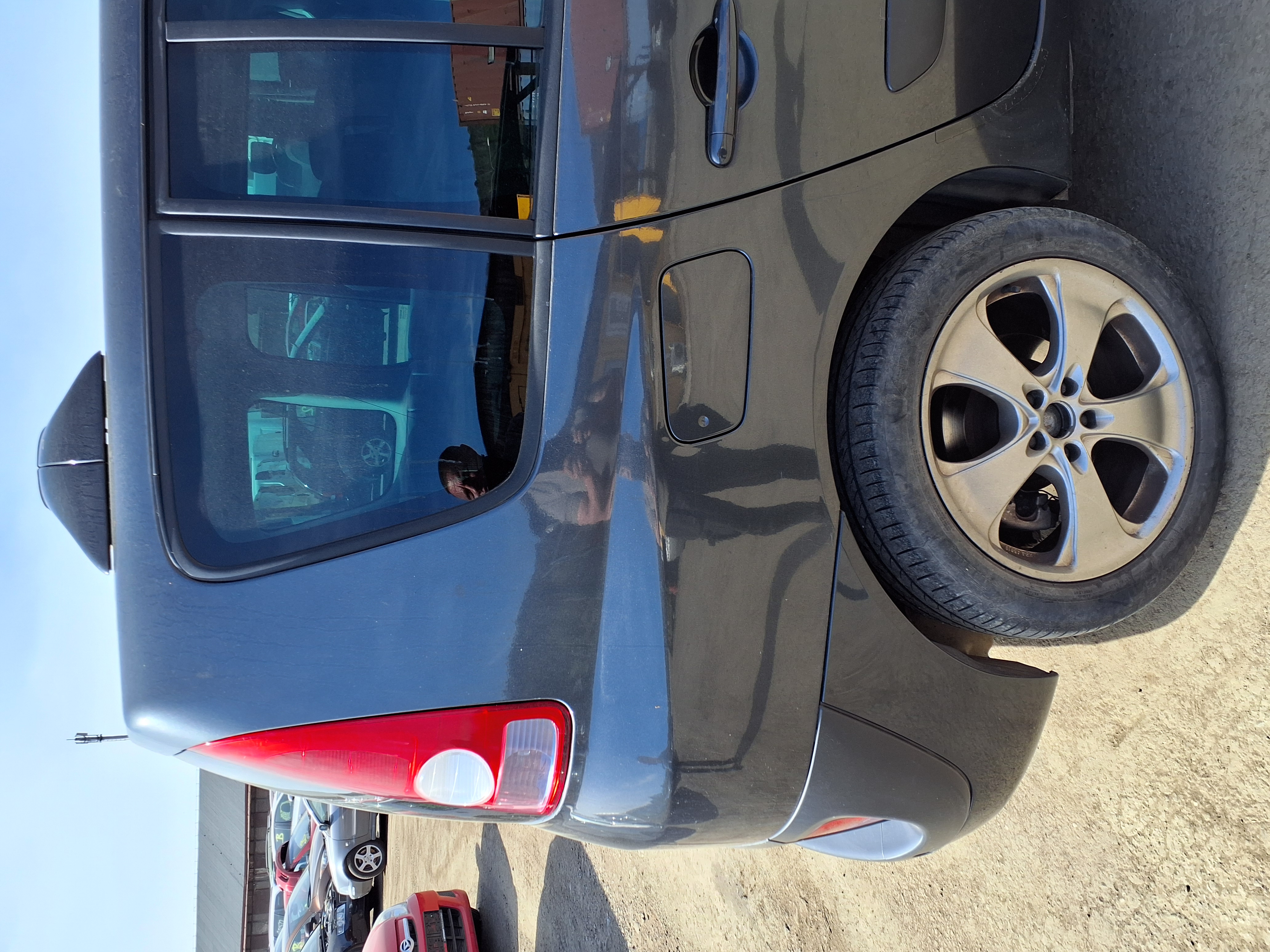 rear_right_fender