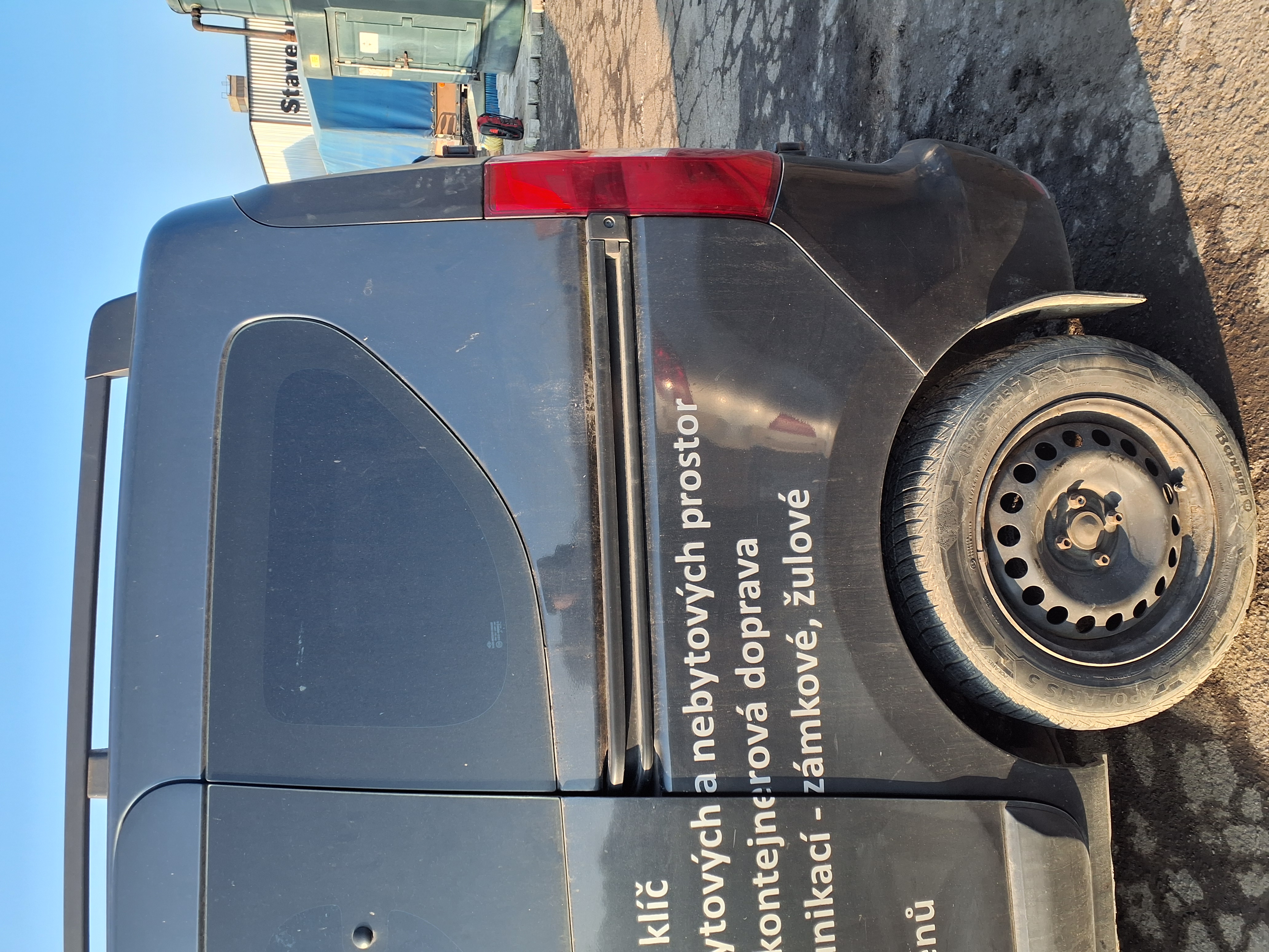 rear_left_fender