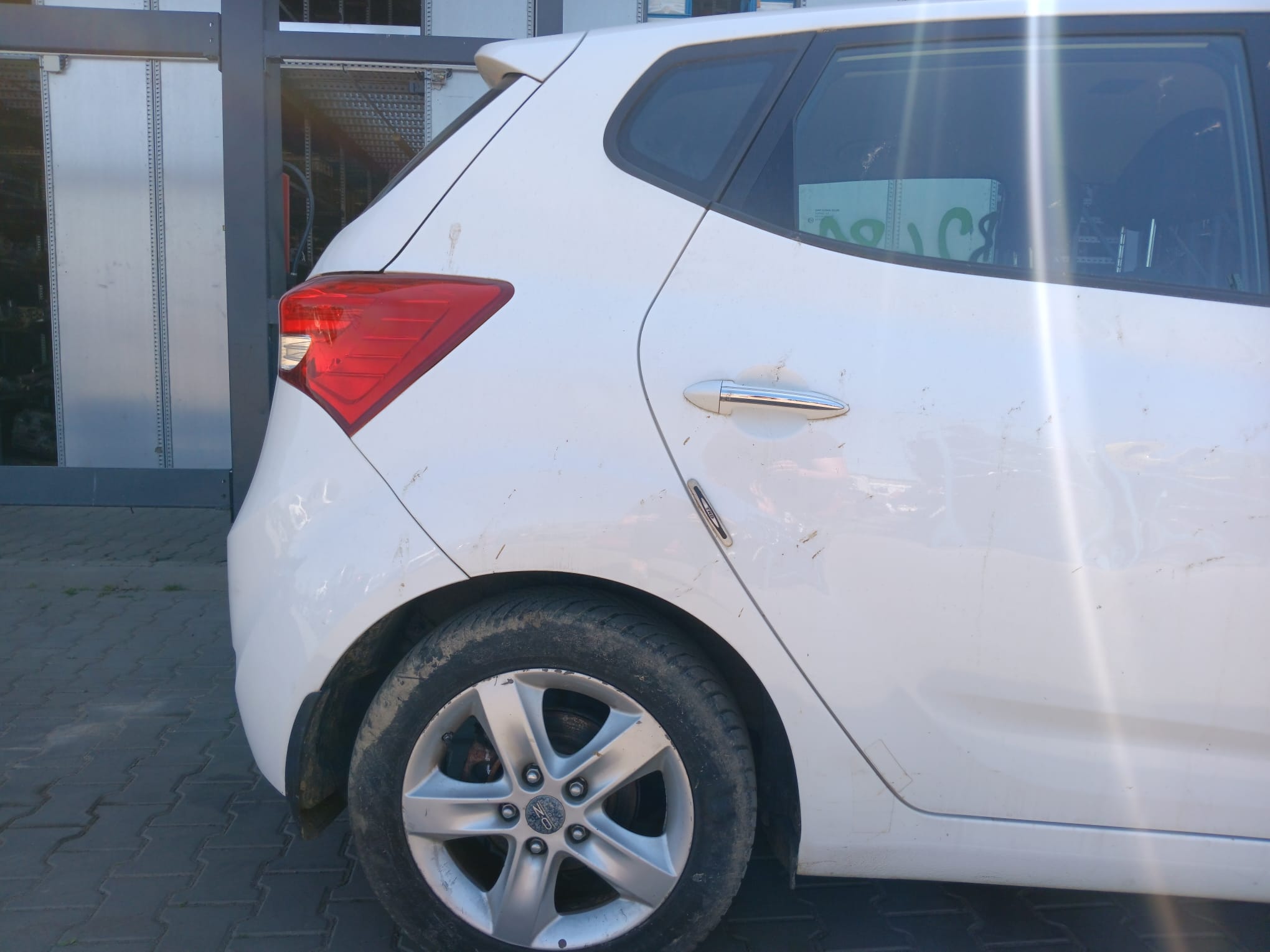 rear_right_fender