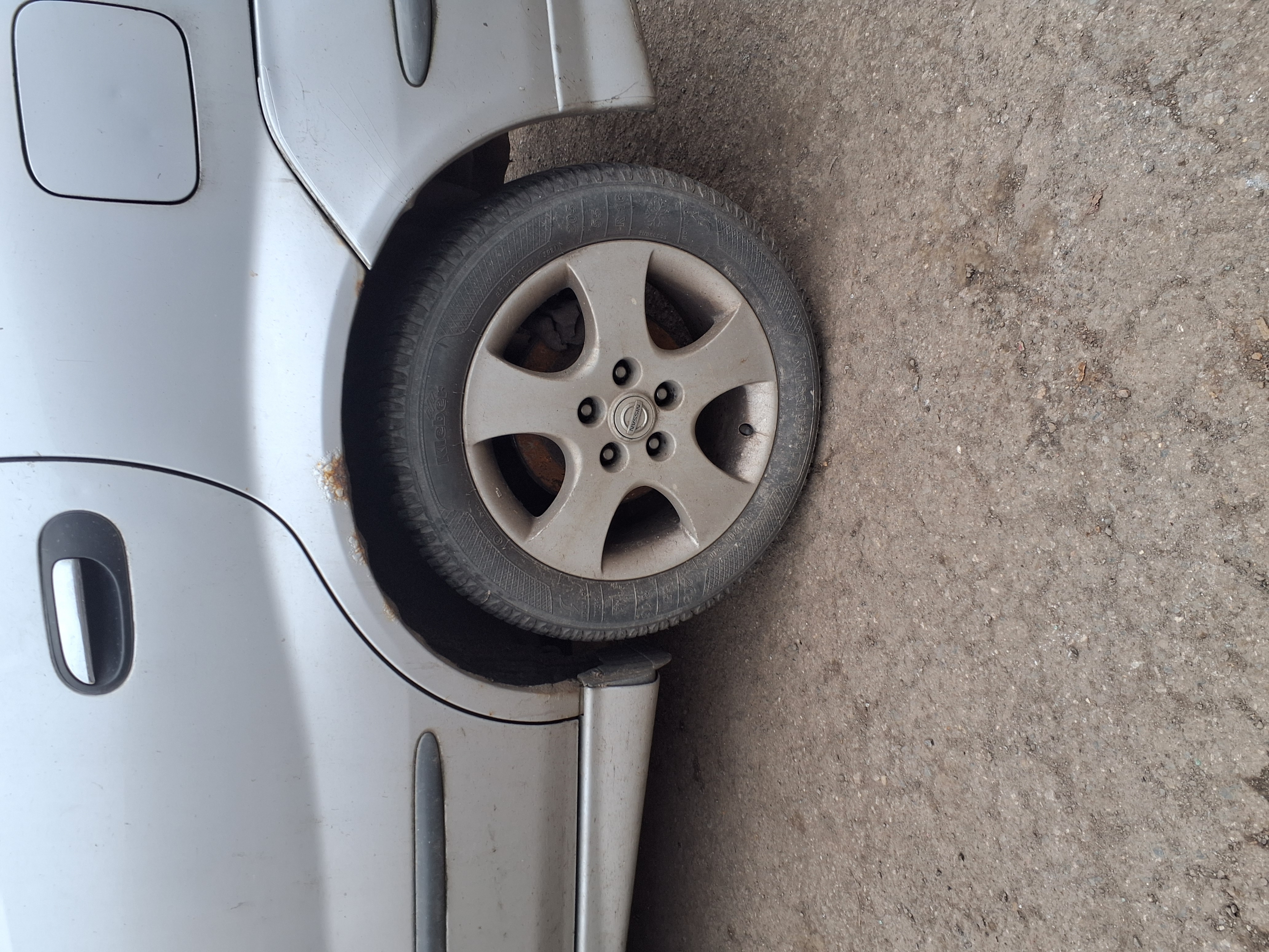 rear_left_wheel