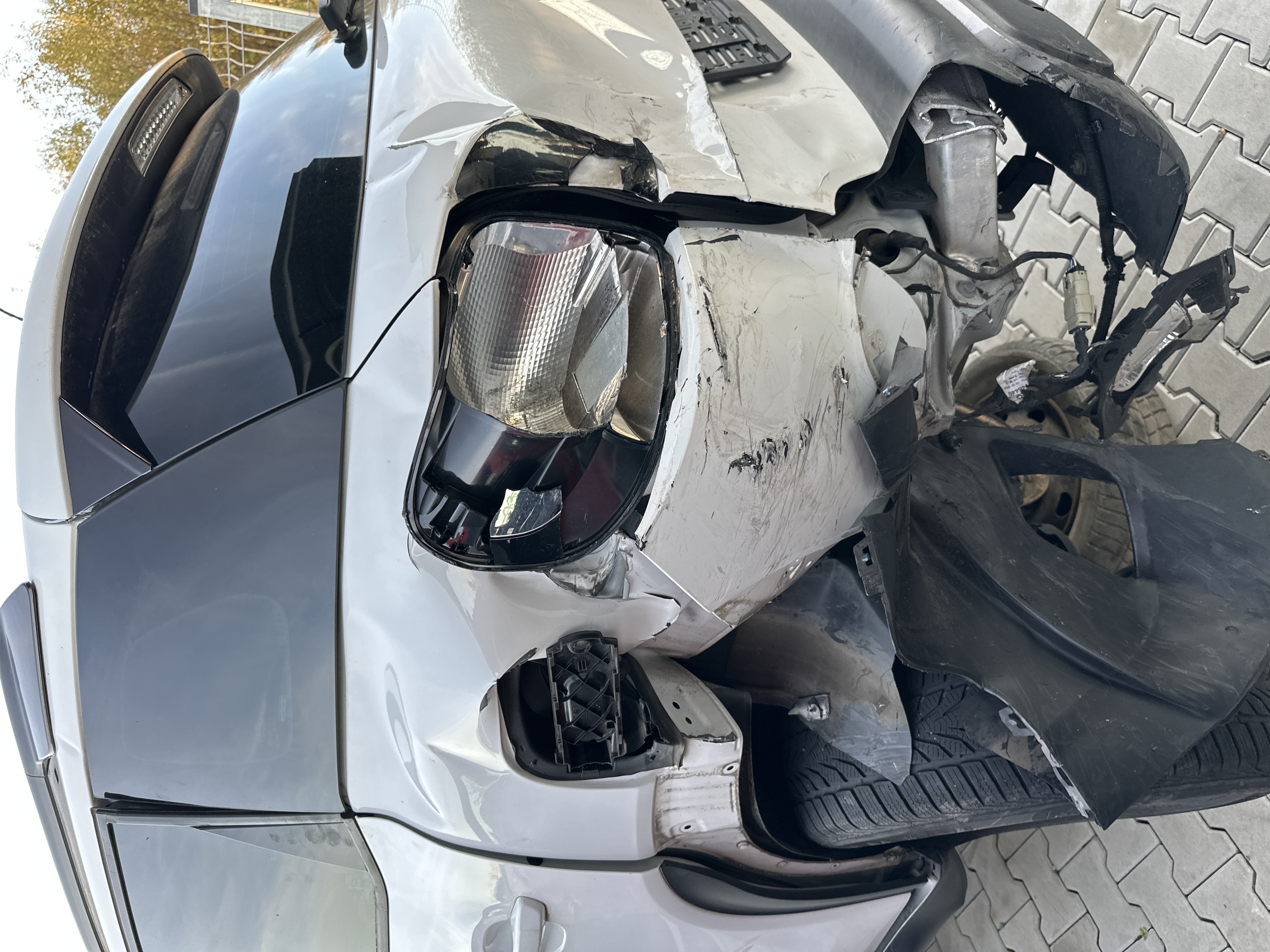 rear_left_fender