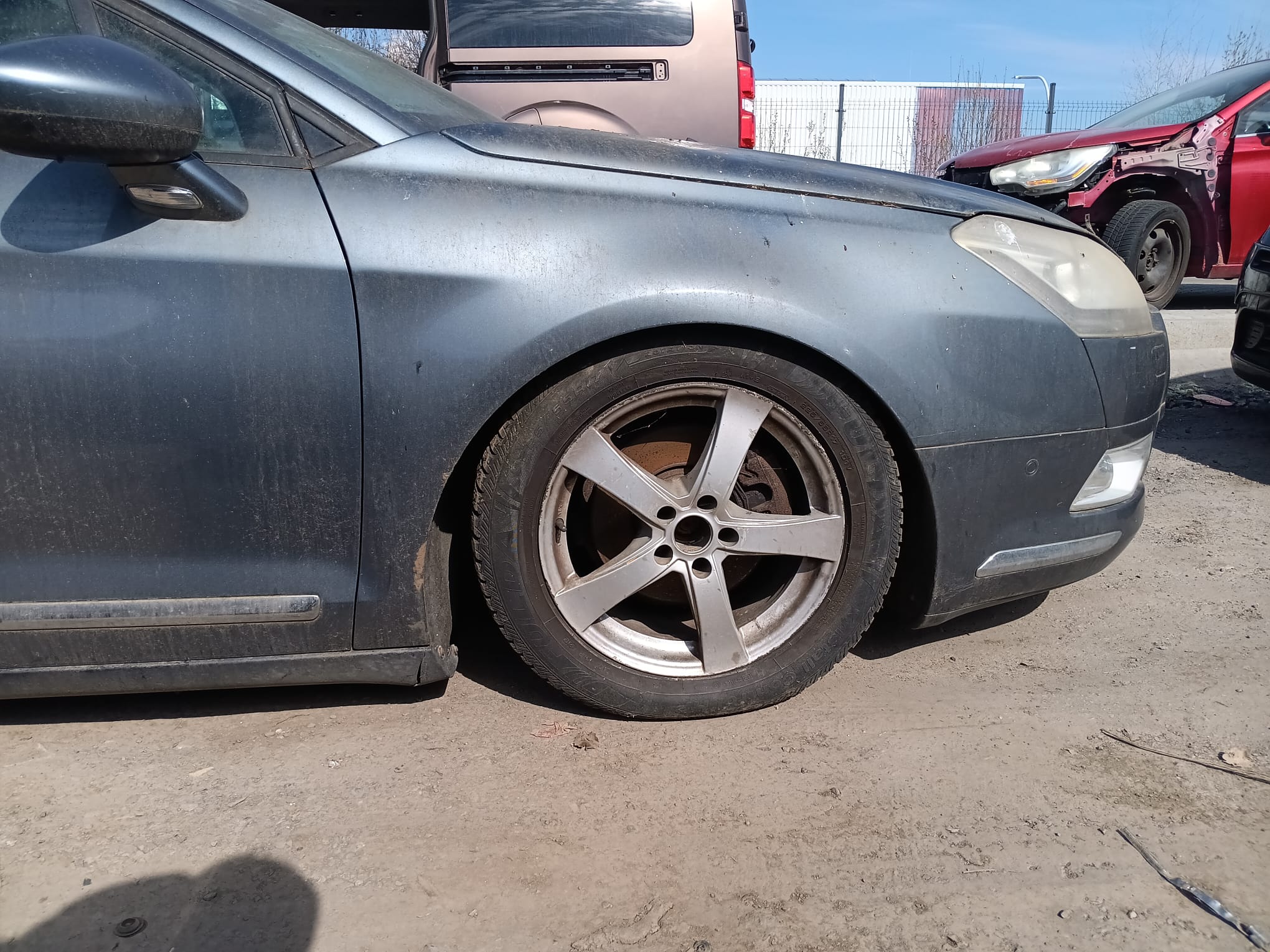 front_right_fender