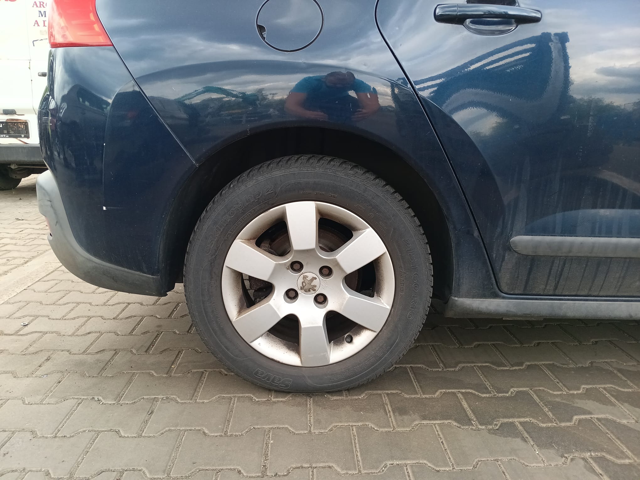rear_right_wheel
