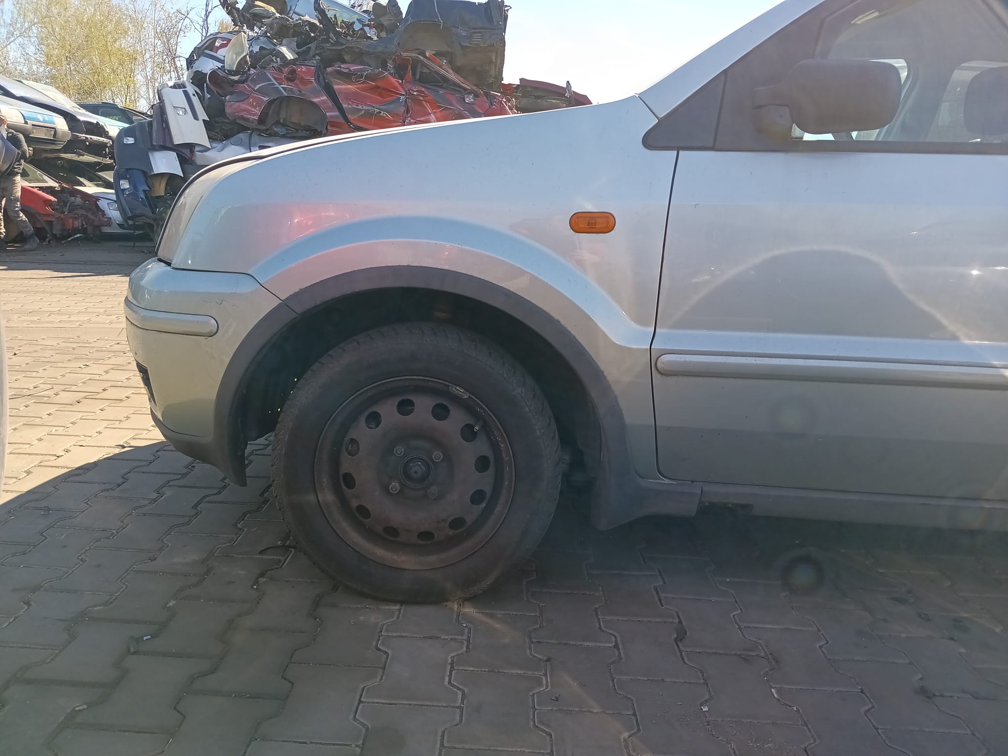 front_left_fender