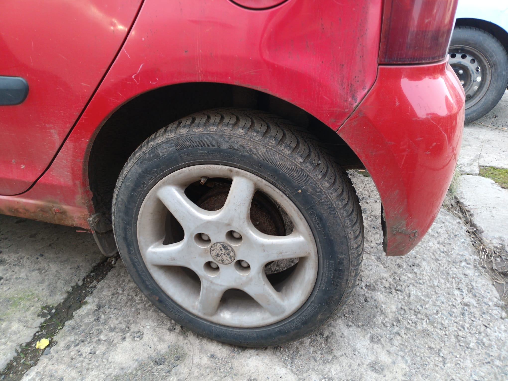 rear_left_wheel