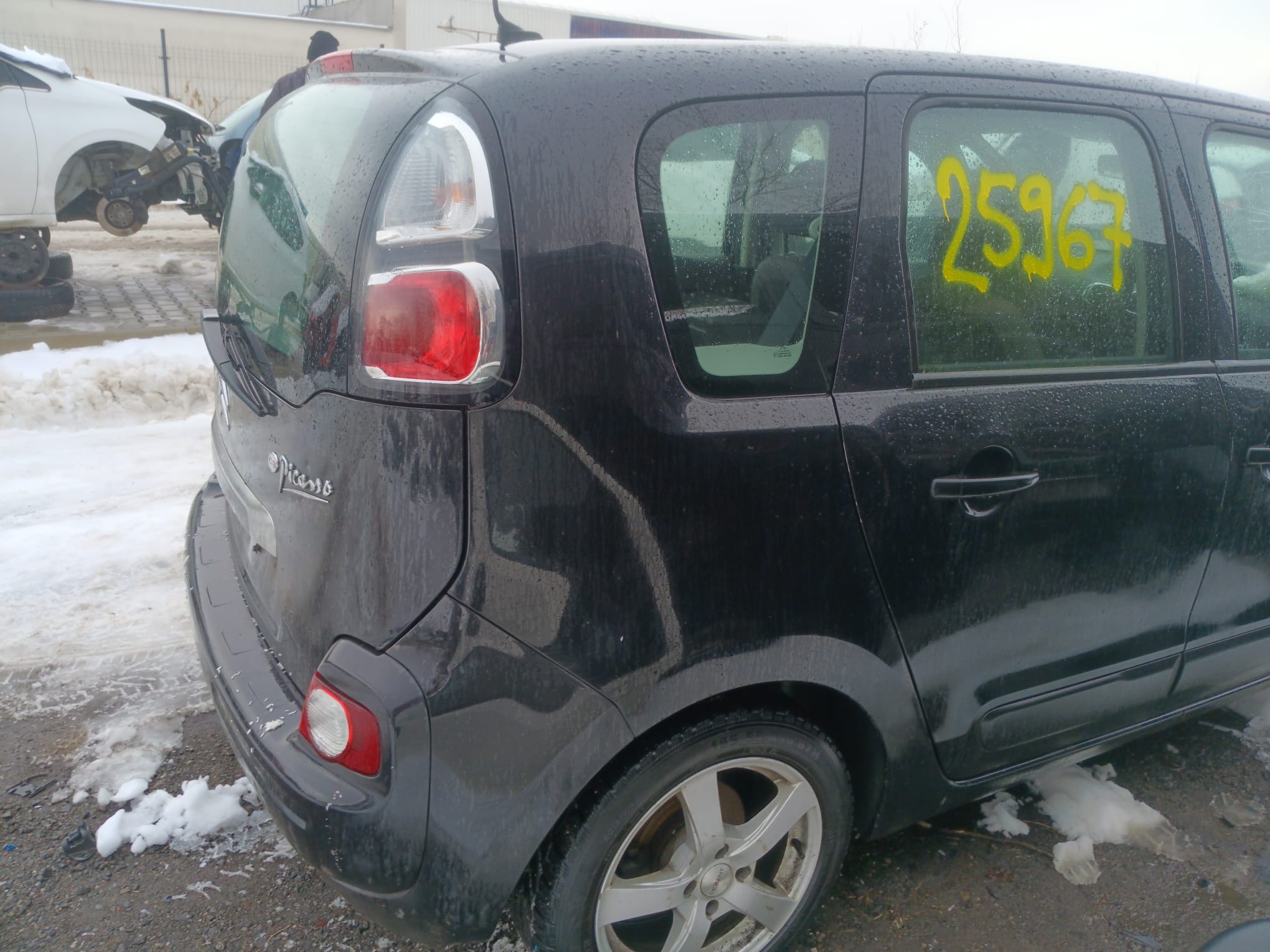 rear_right_fender