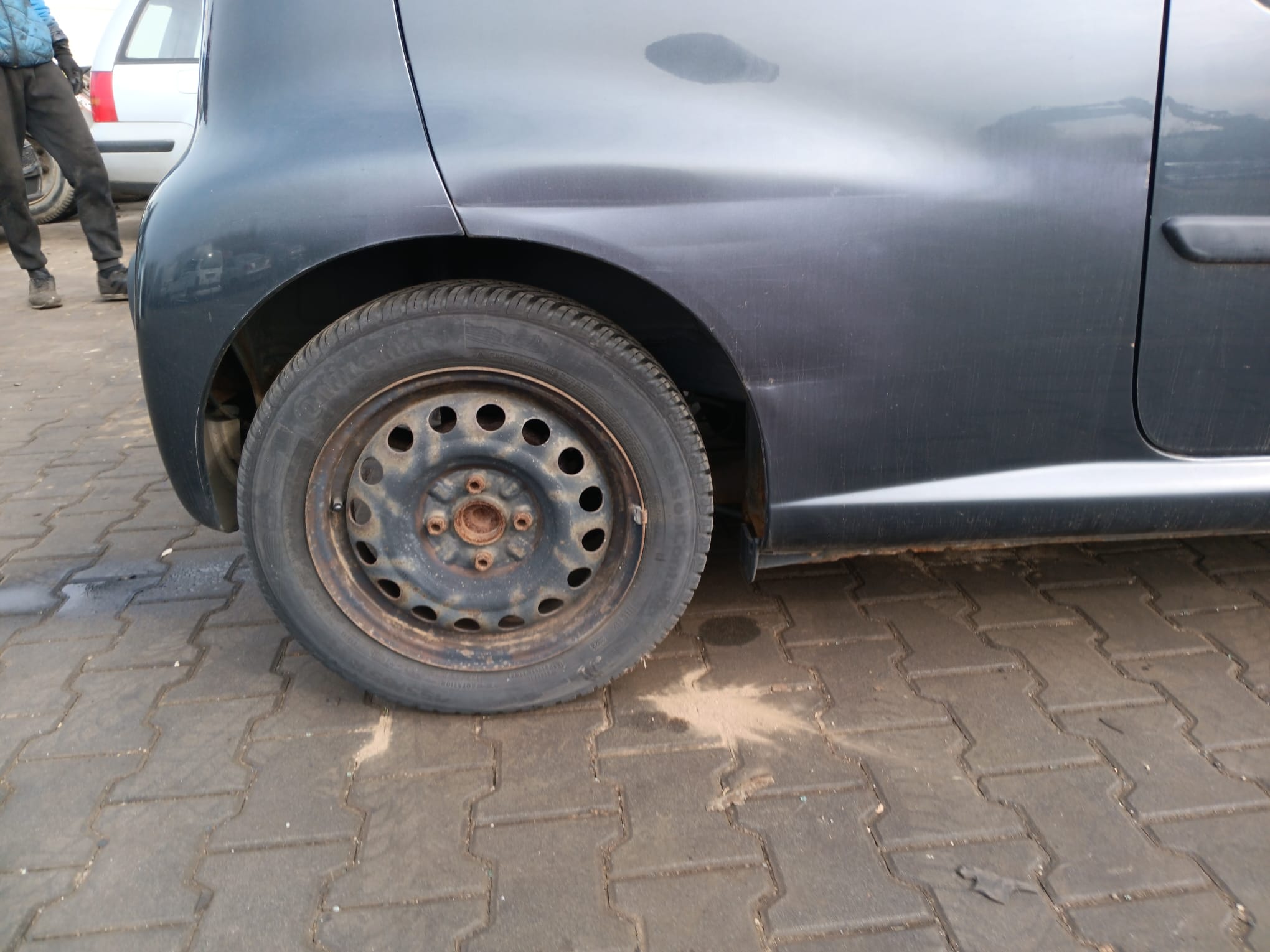 rear_right_wheel