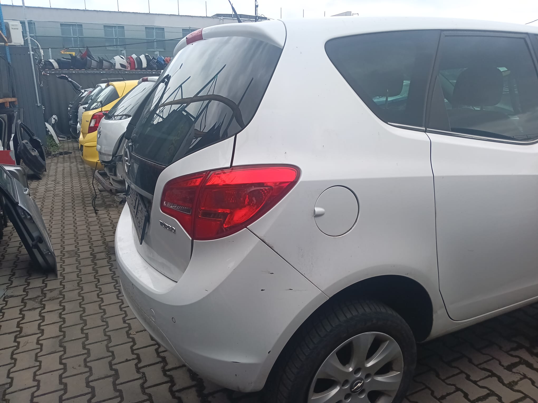 rear_right_fender