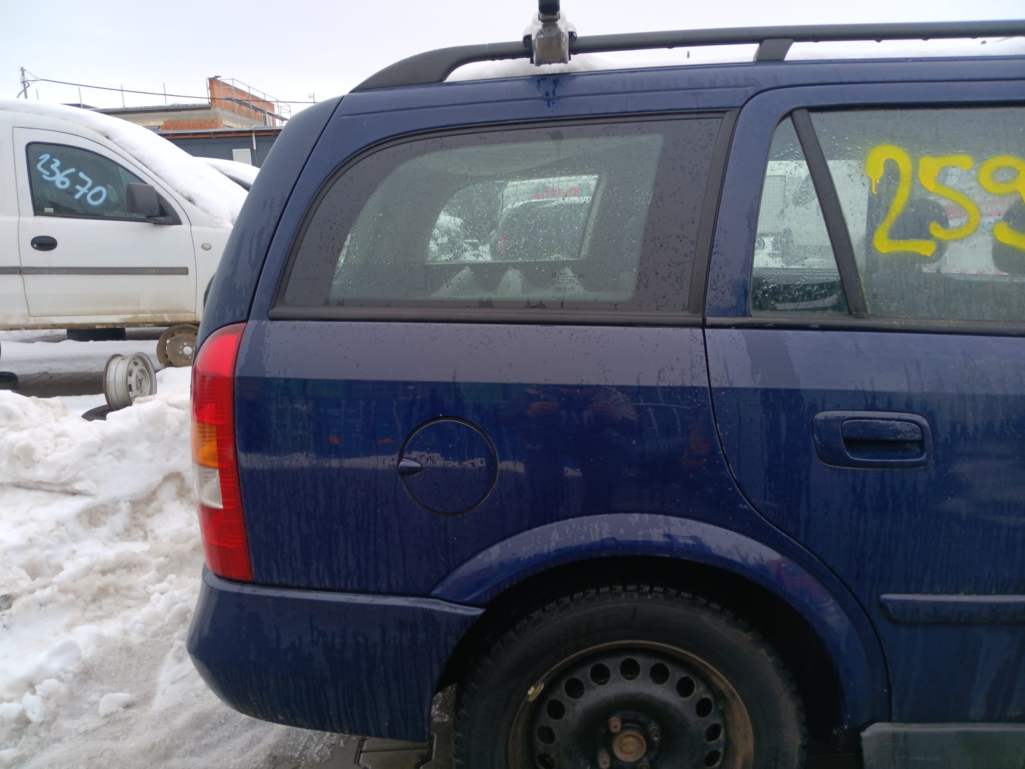 rear_right_fender