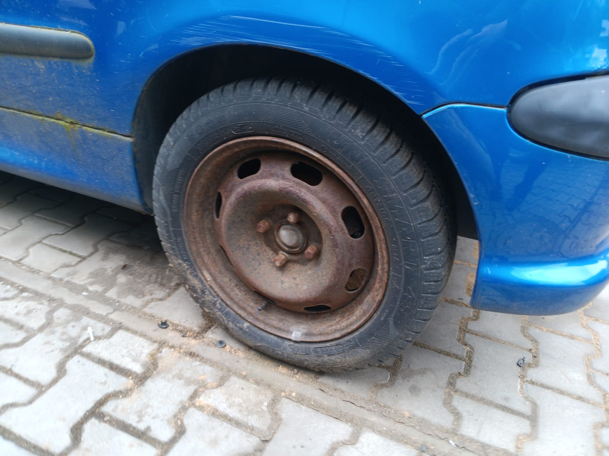 rear_left_wheel