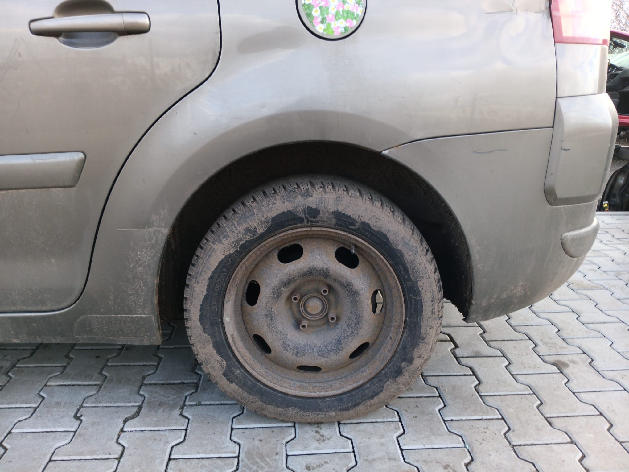 rear_left_wheel