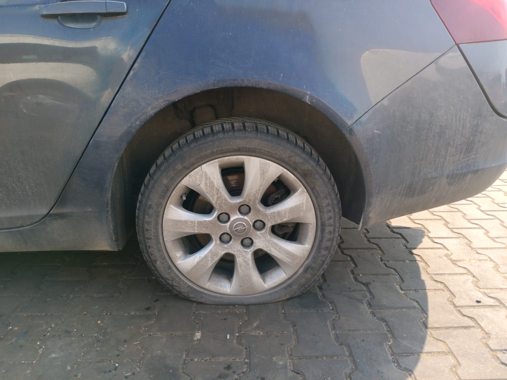 rearleftwheel
