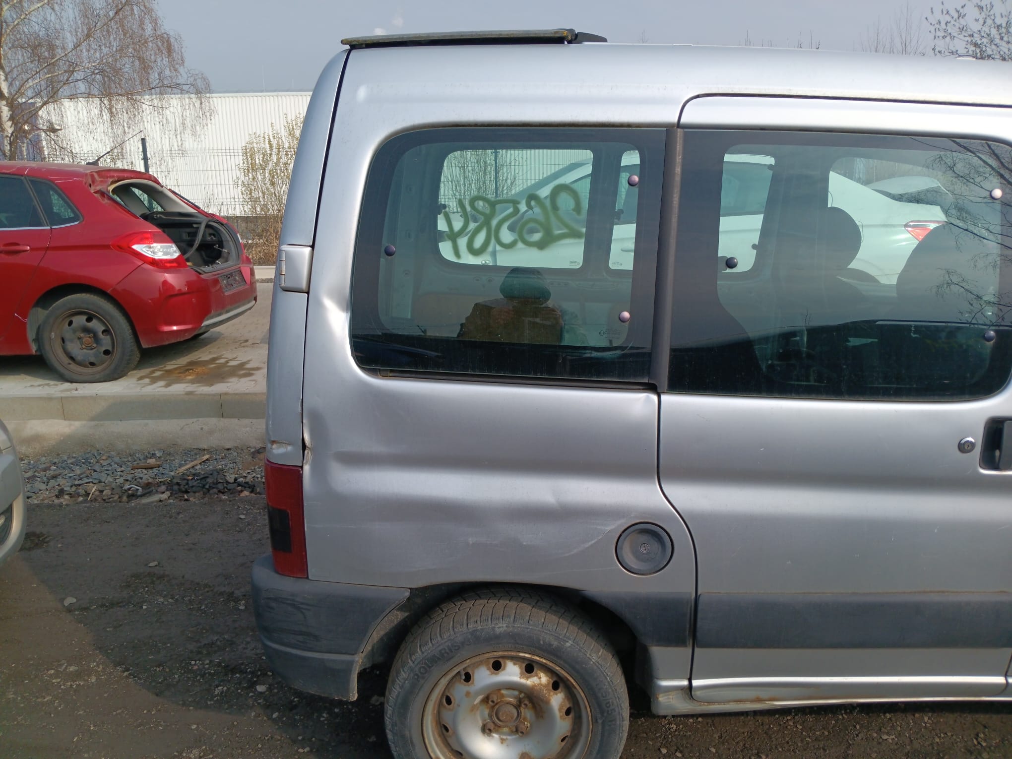 rear_right_fender