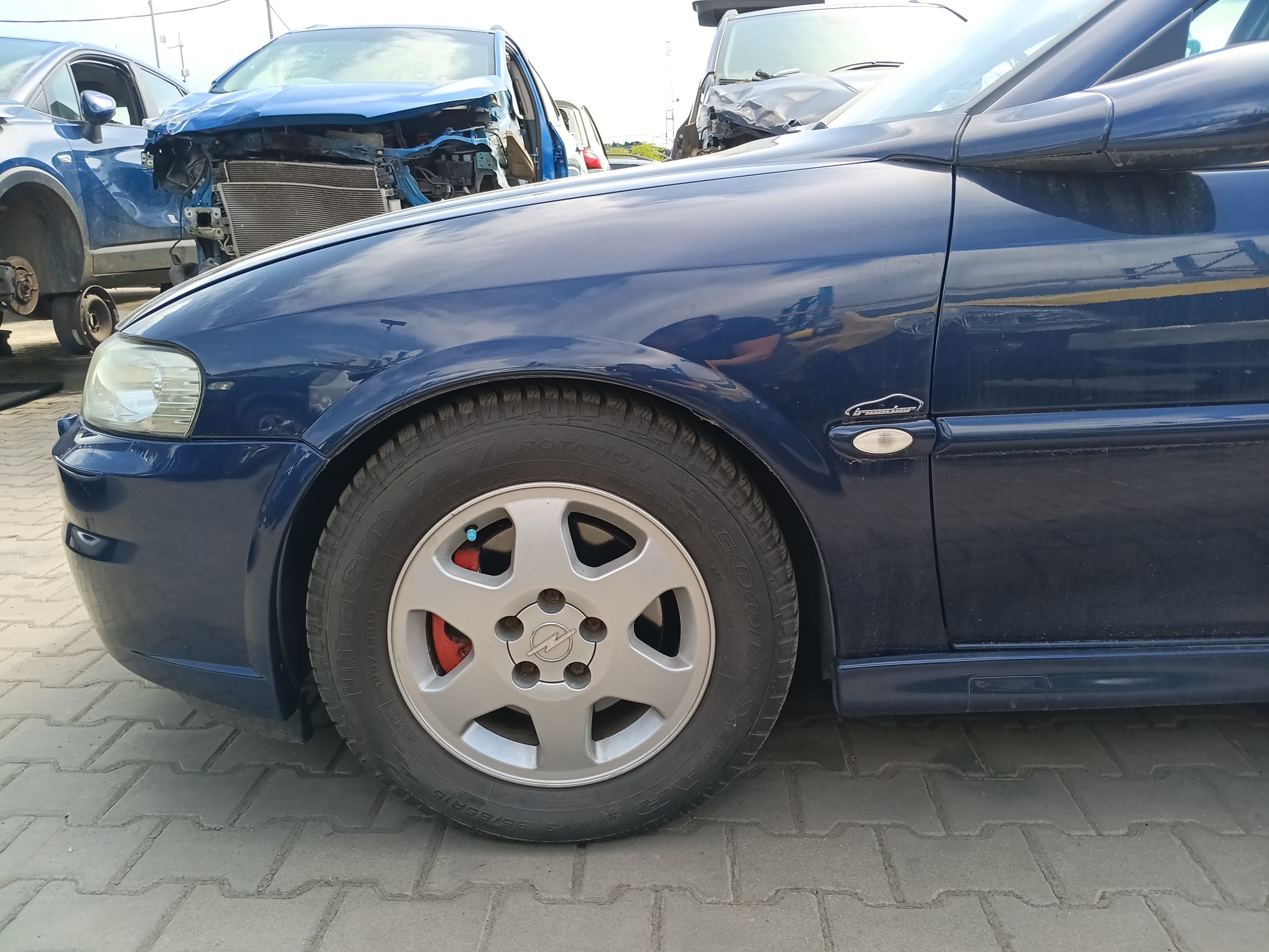 front_left_fender