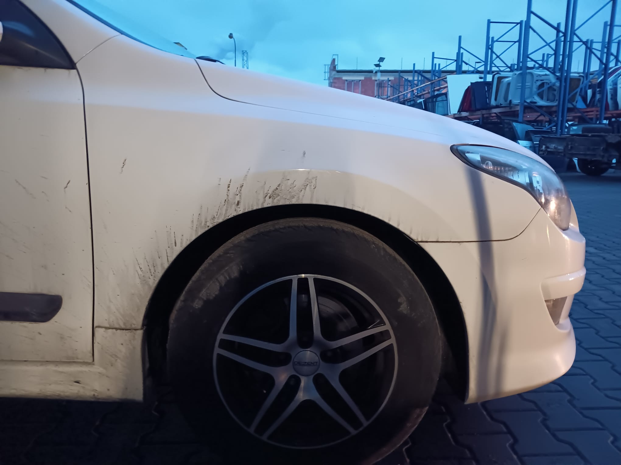 front_right_fender