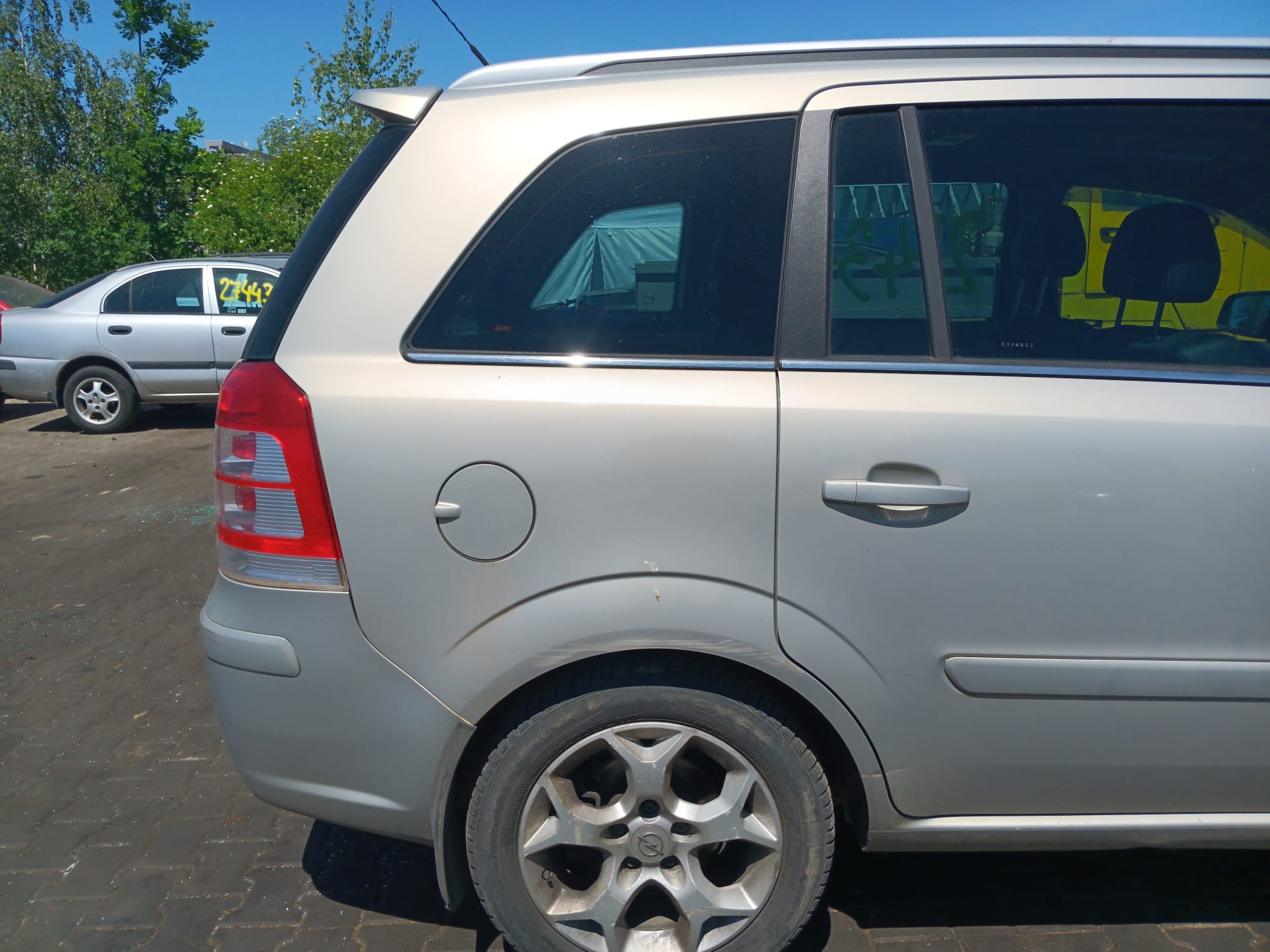 rear_right_fender