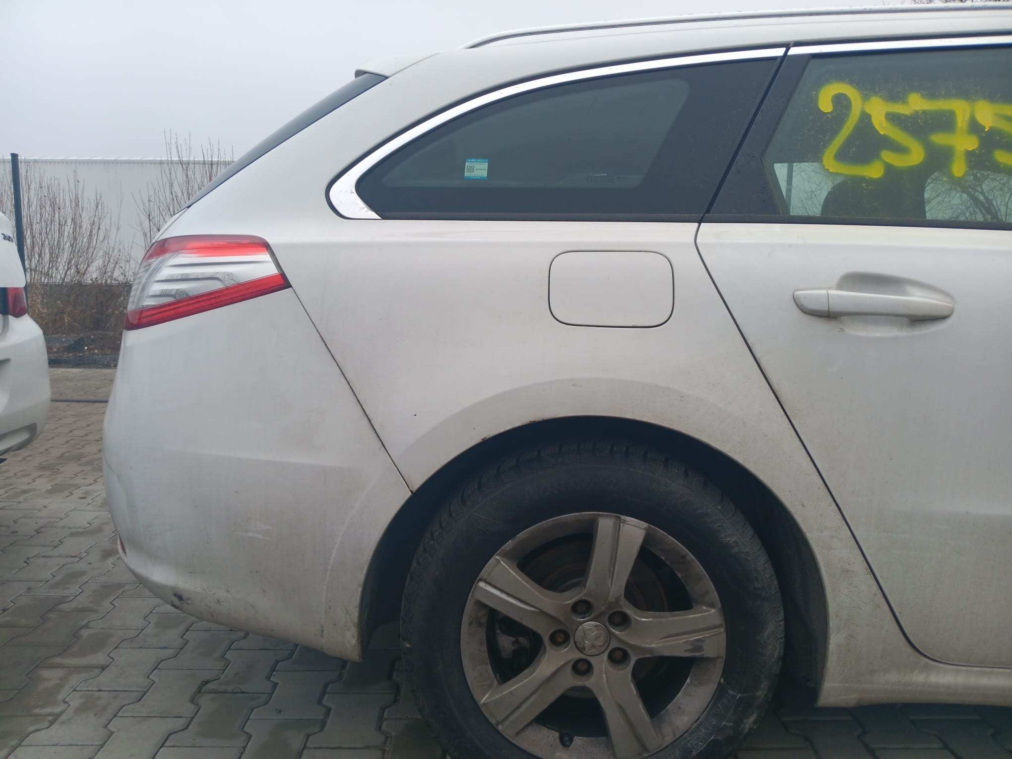 rear_right_fender