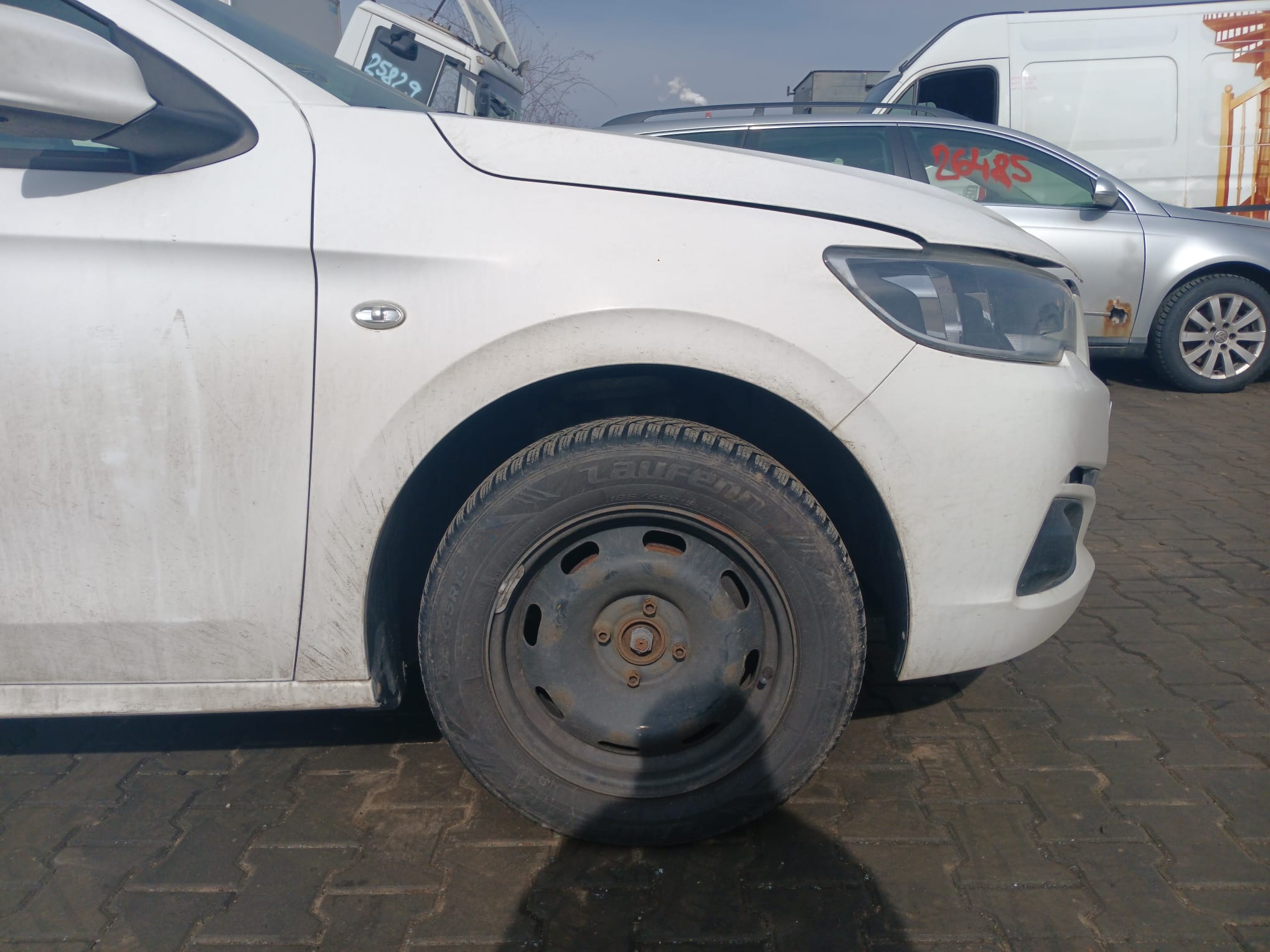 front_right_fender