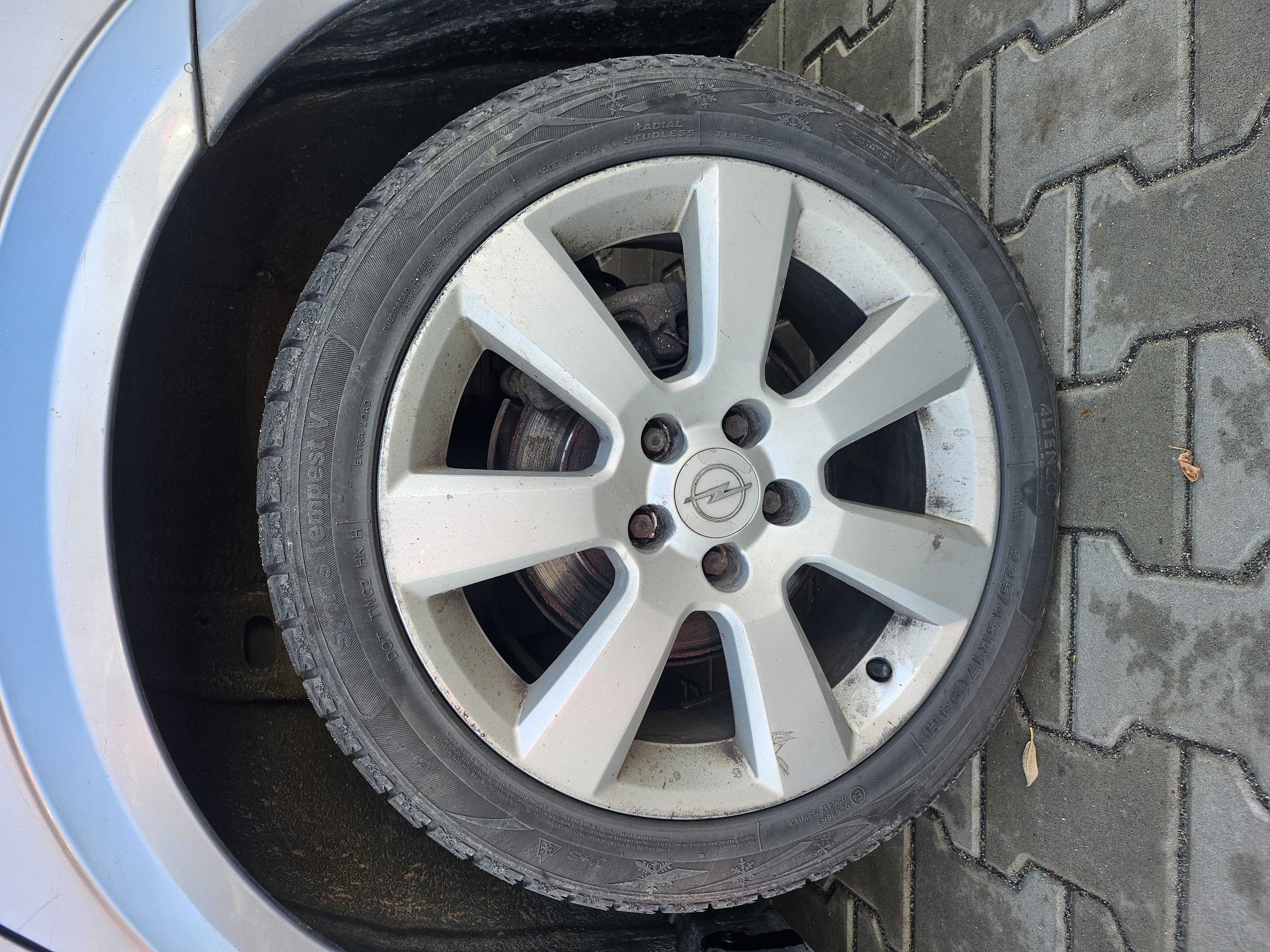 rear_left_wheel