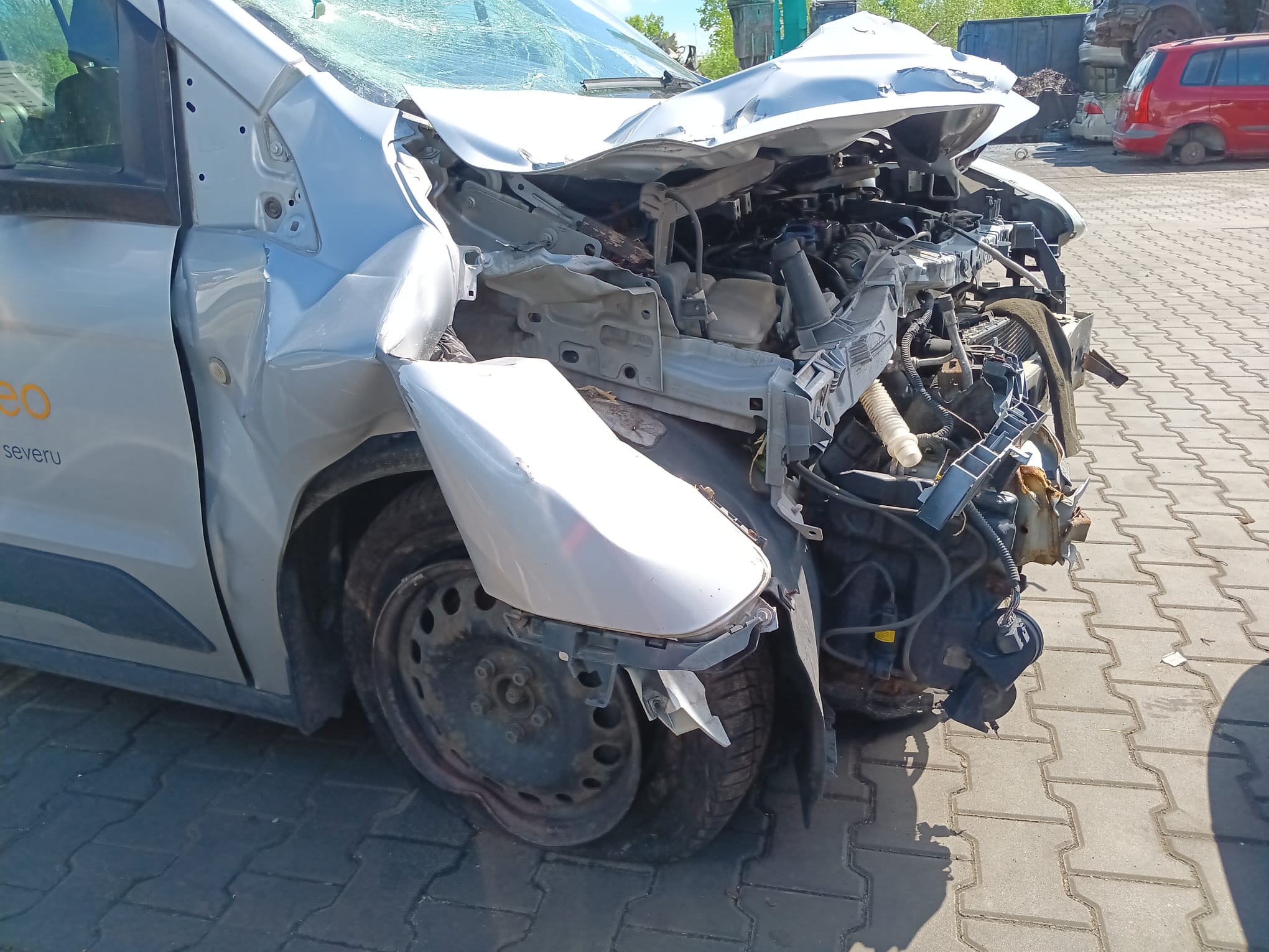 front_right_fender