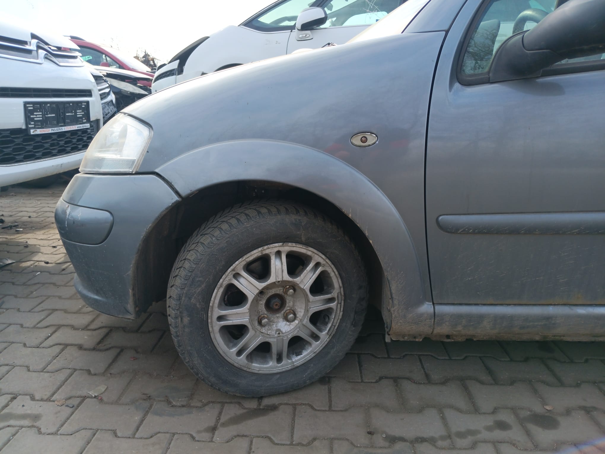 front_left_fender