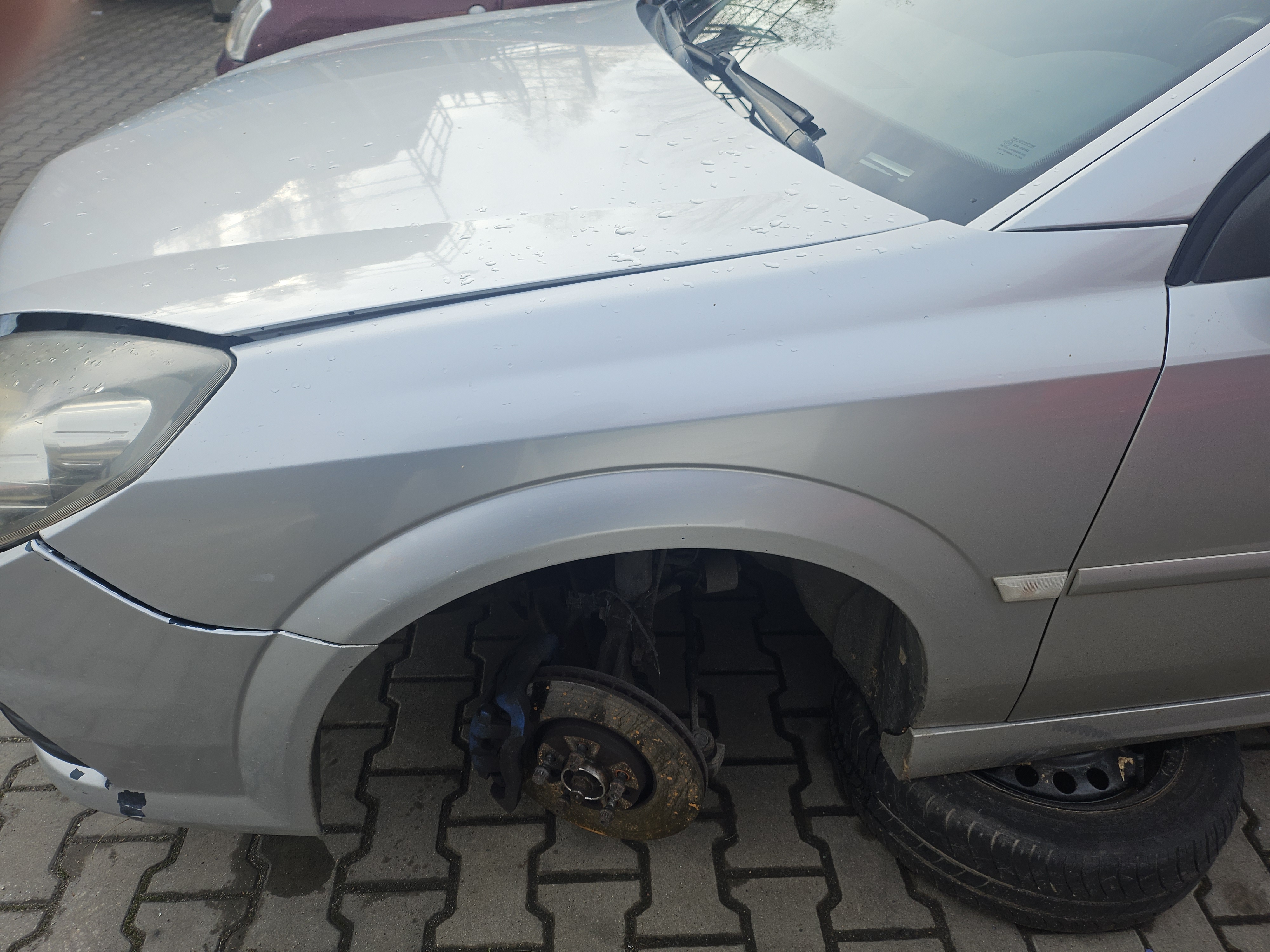 front_left_fender