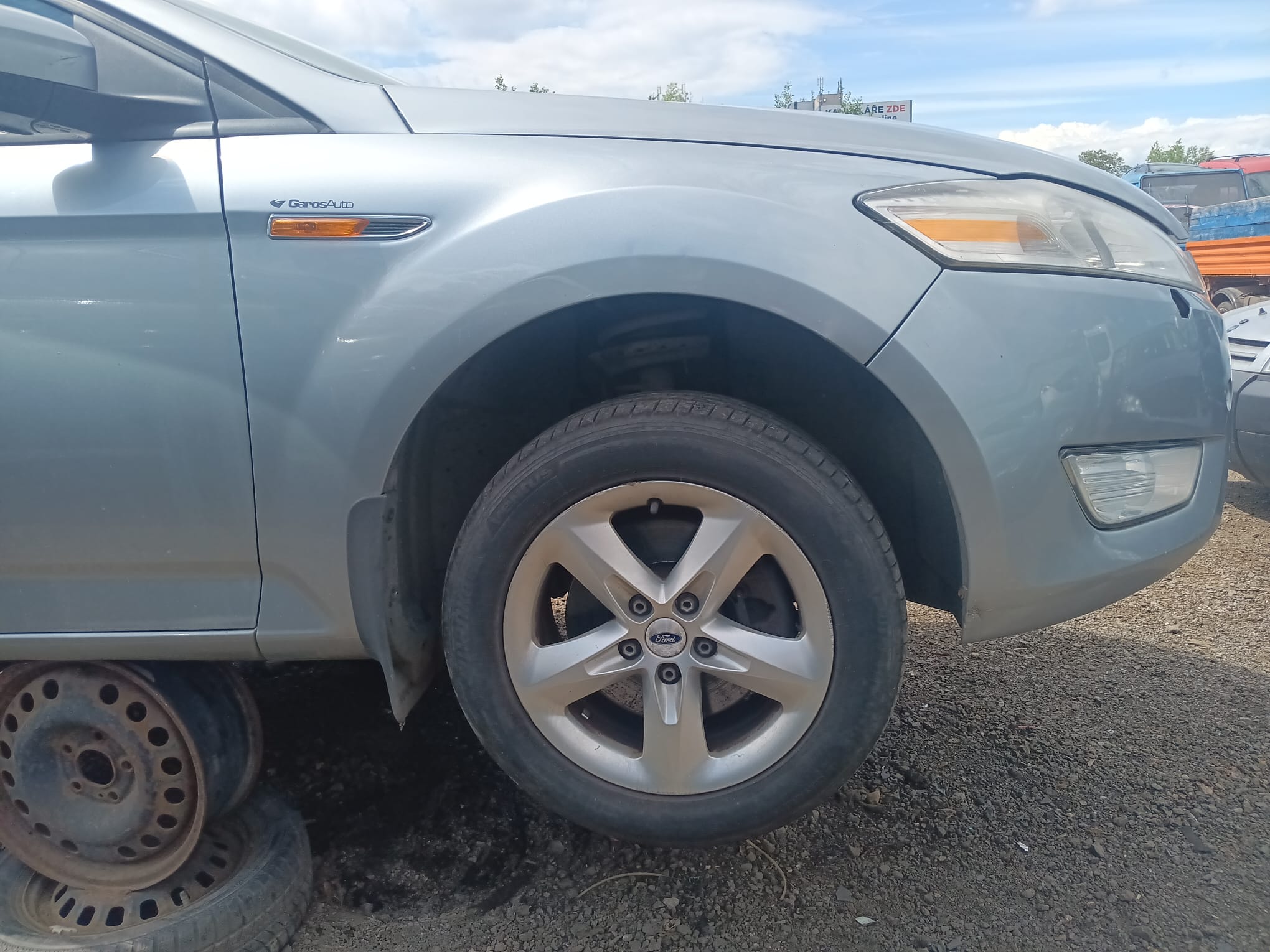 front_right_fender