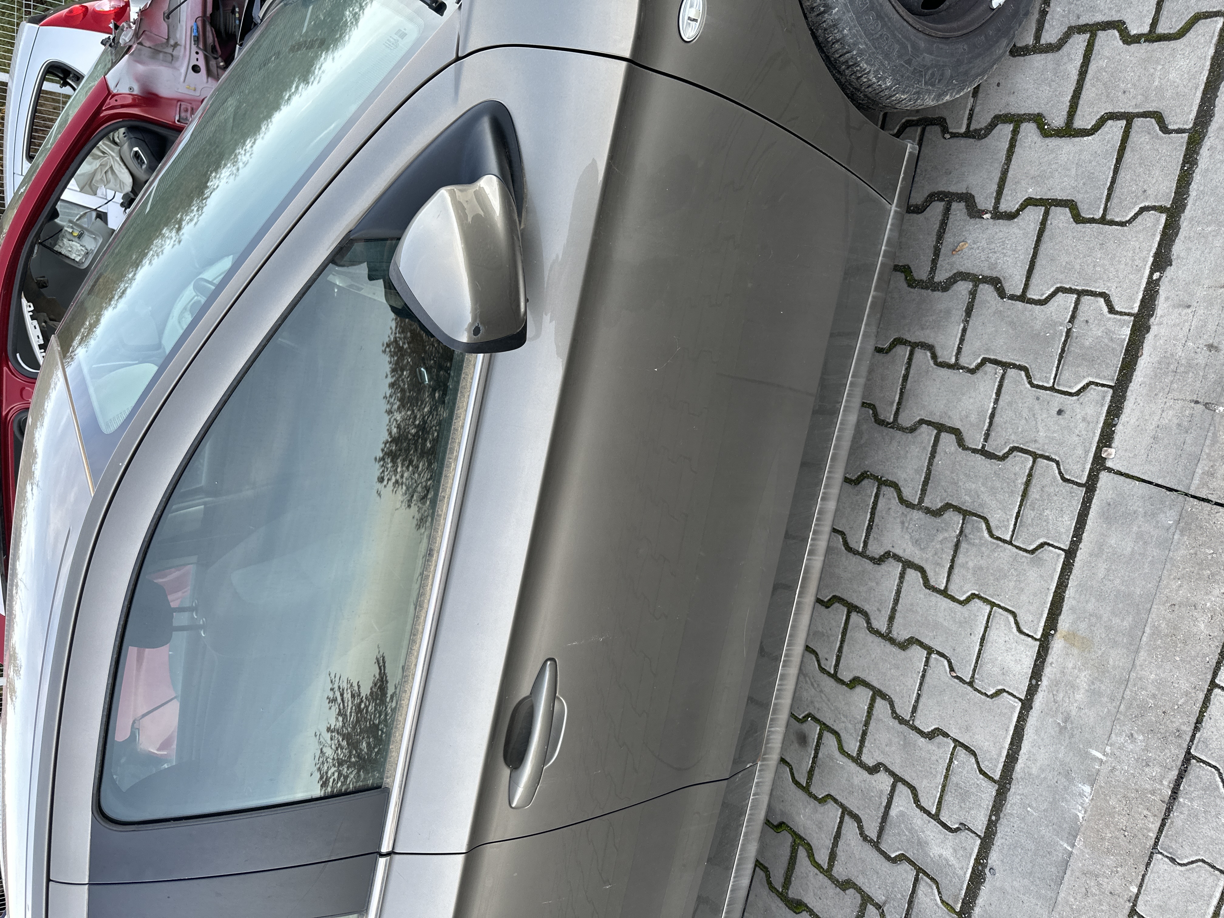 right_front_door