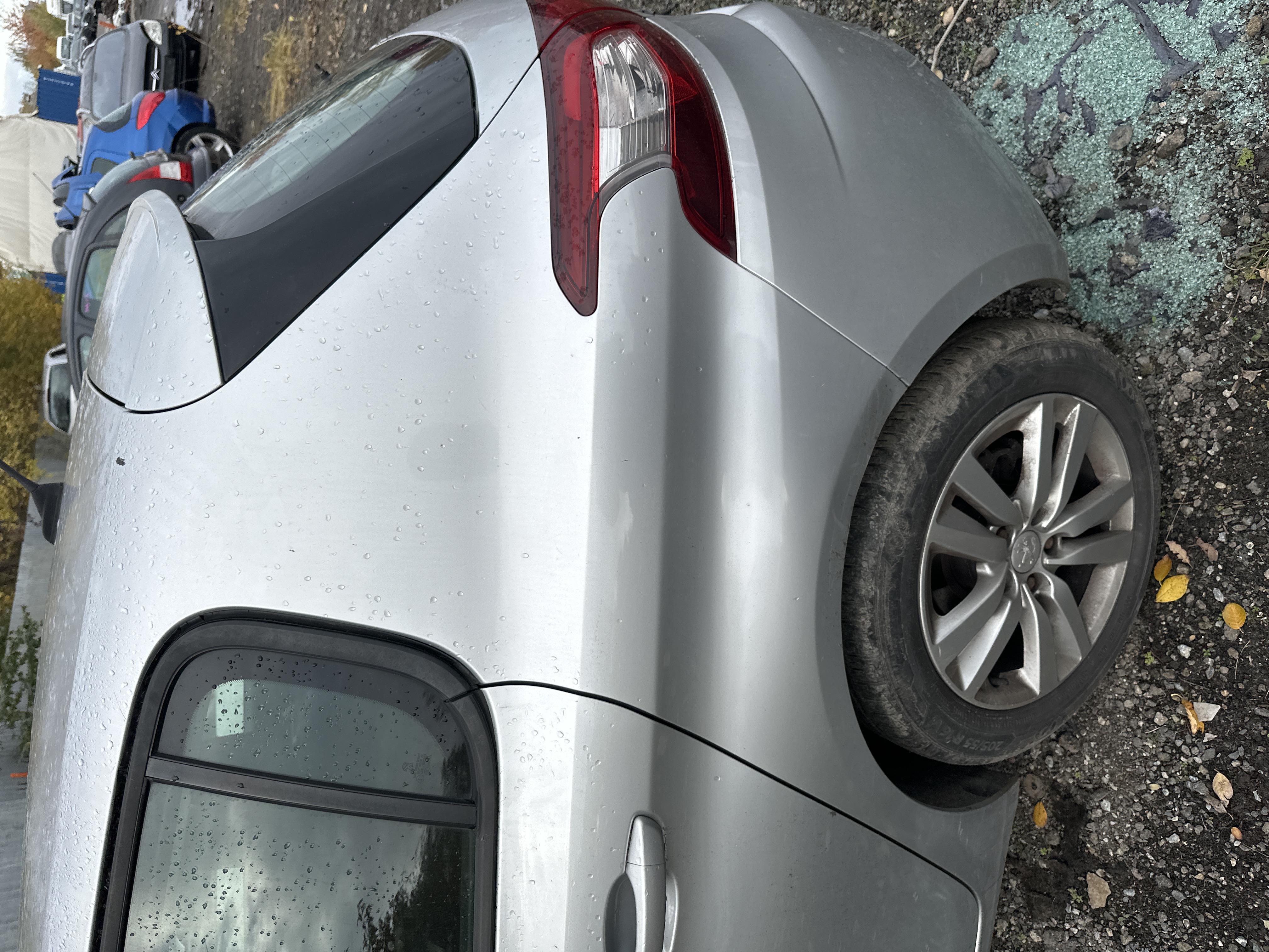 rear_left_fender