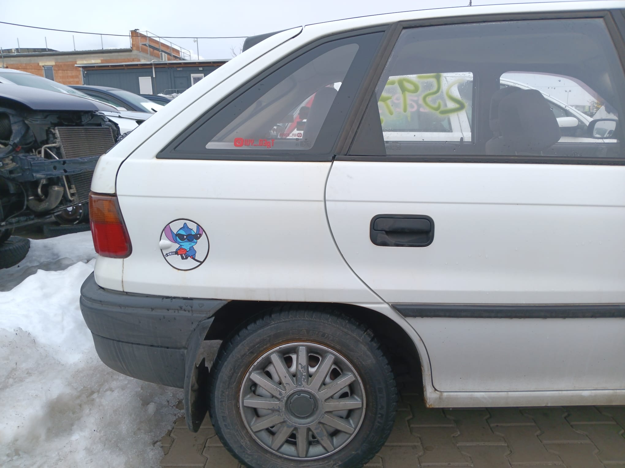 rear_right_fender