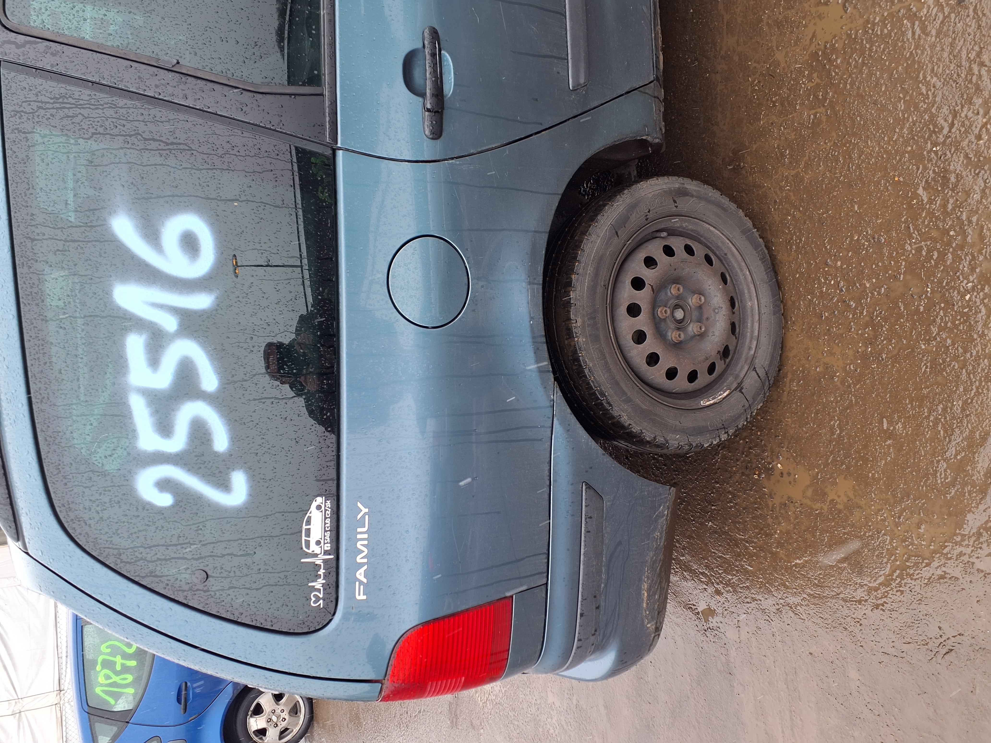 rear_right_fender