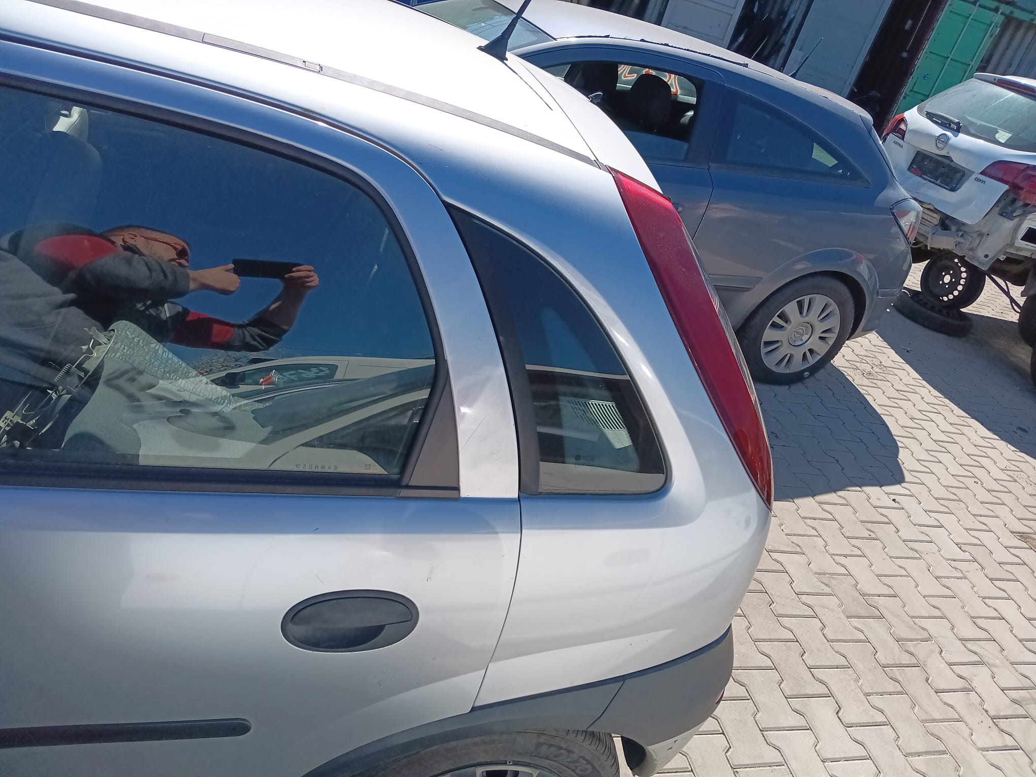 rear_left_fender