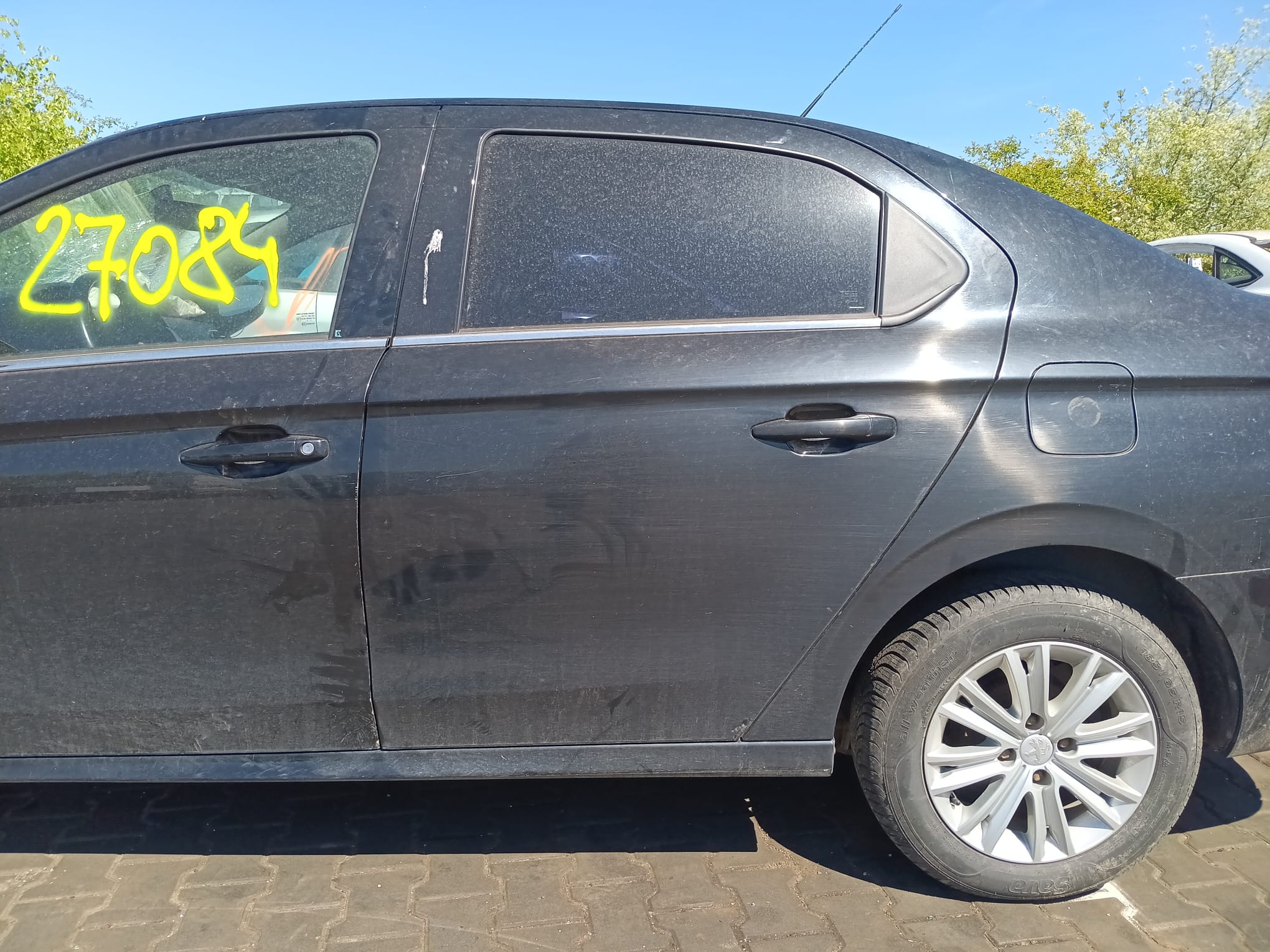 left_rear_door