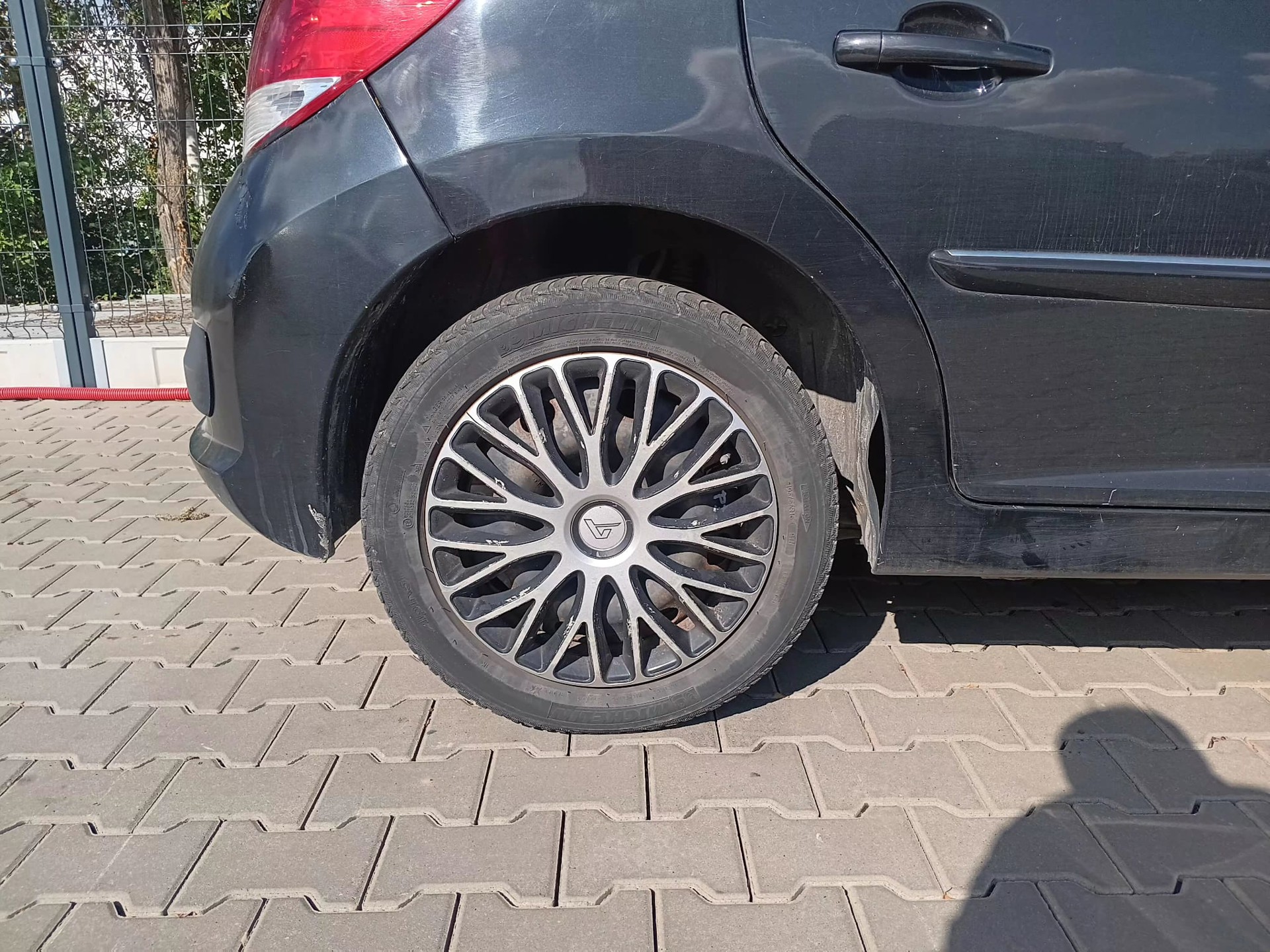rear_right_wheel