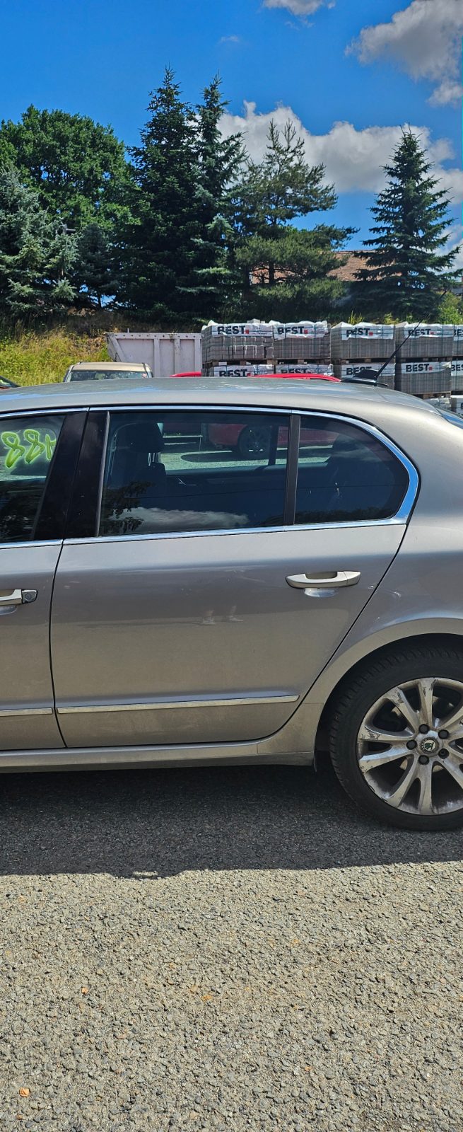 left_rear_door