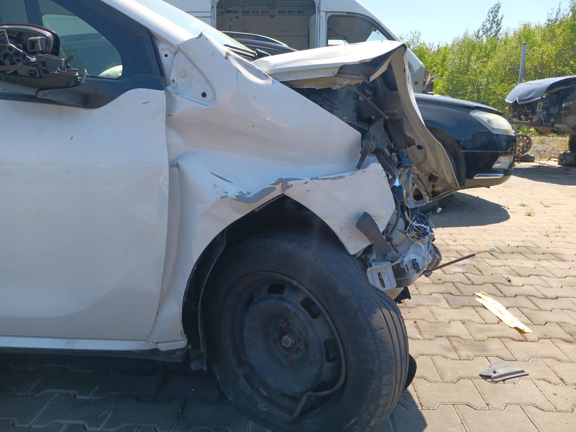 front_right_fender