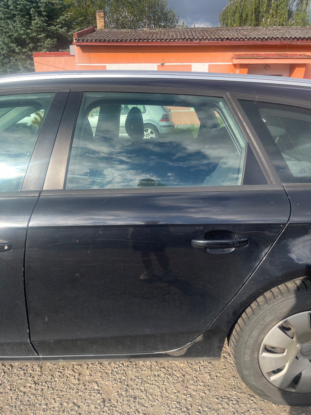 left_rear_door