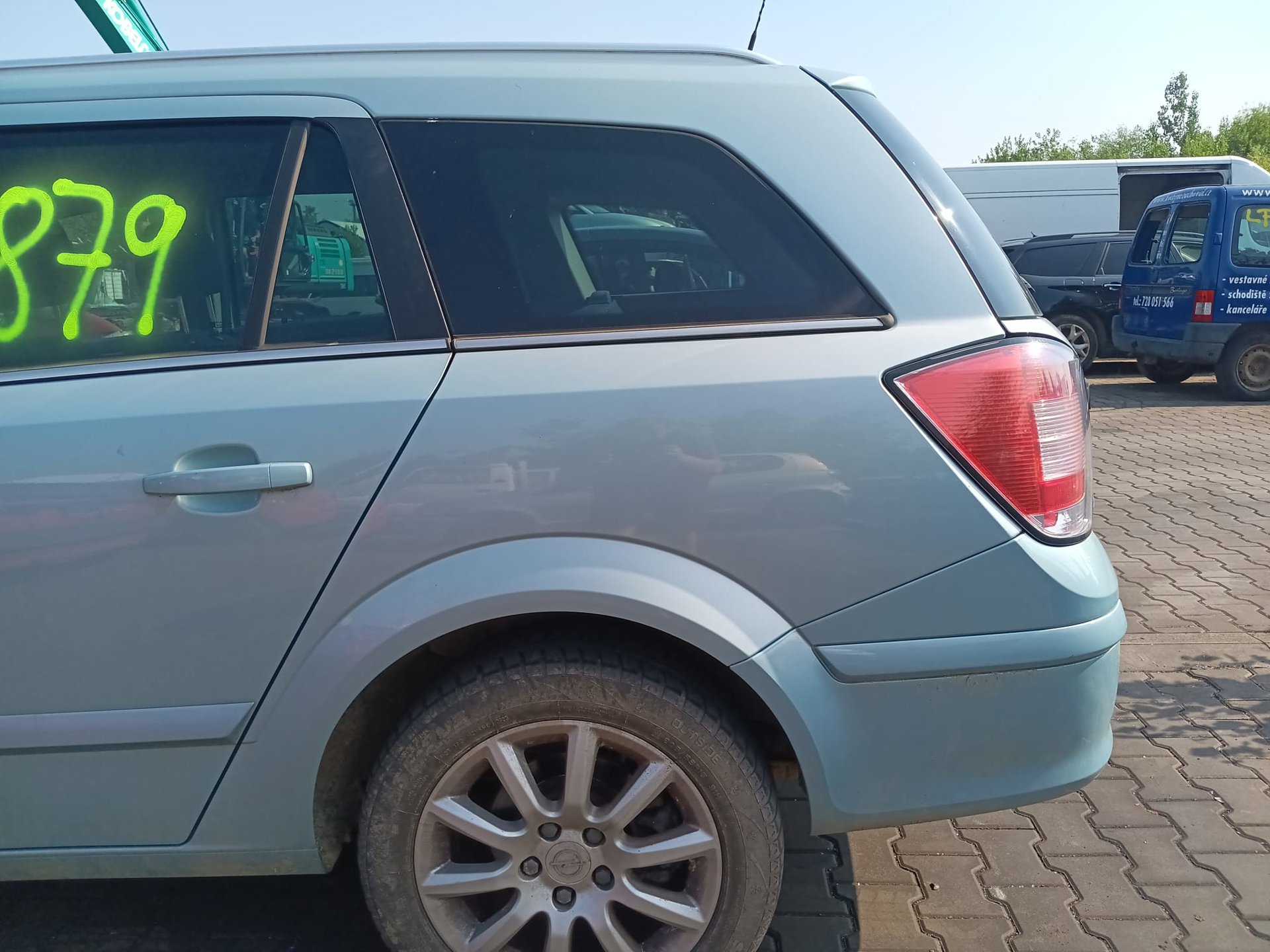 rearleftfender