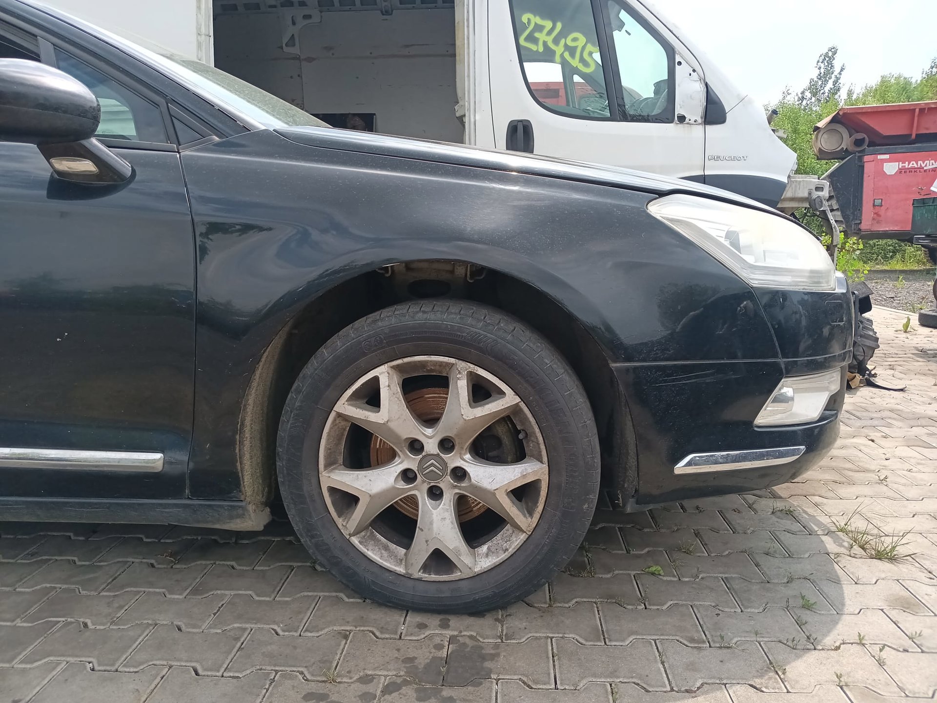 front_right_fender