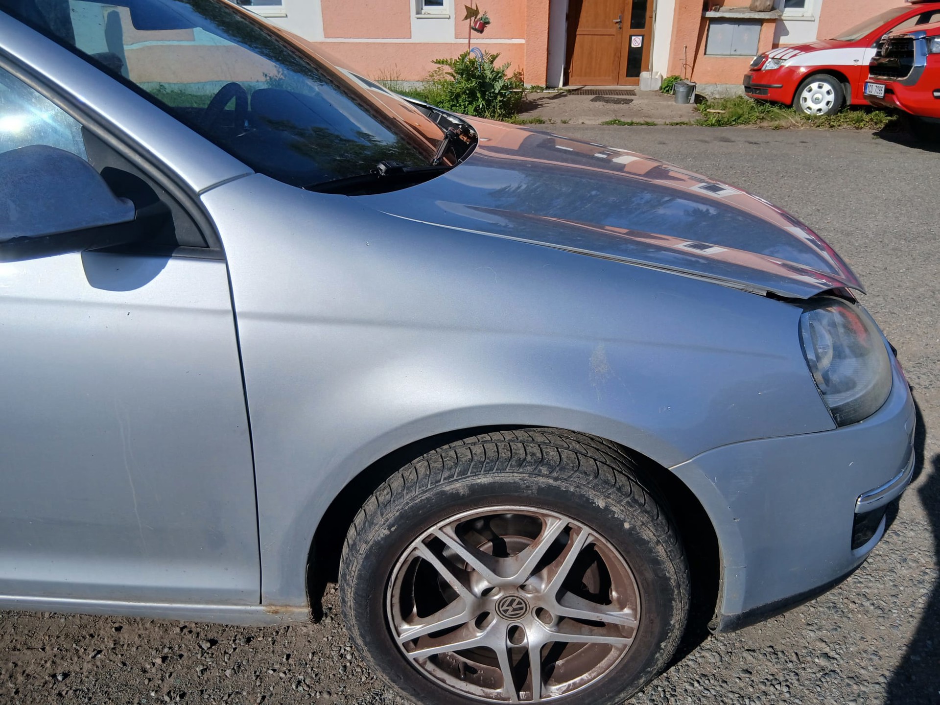 front_right_fender
