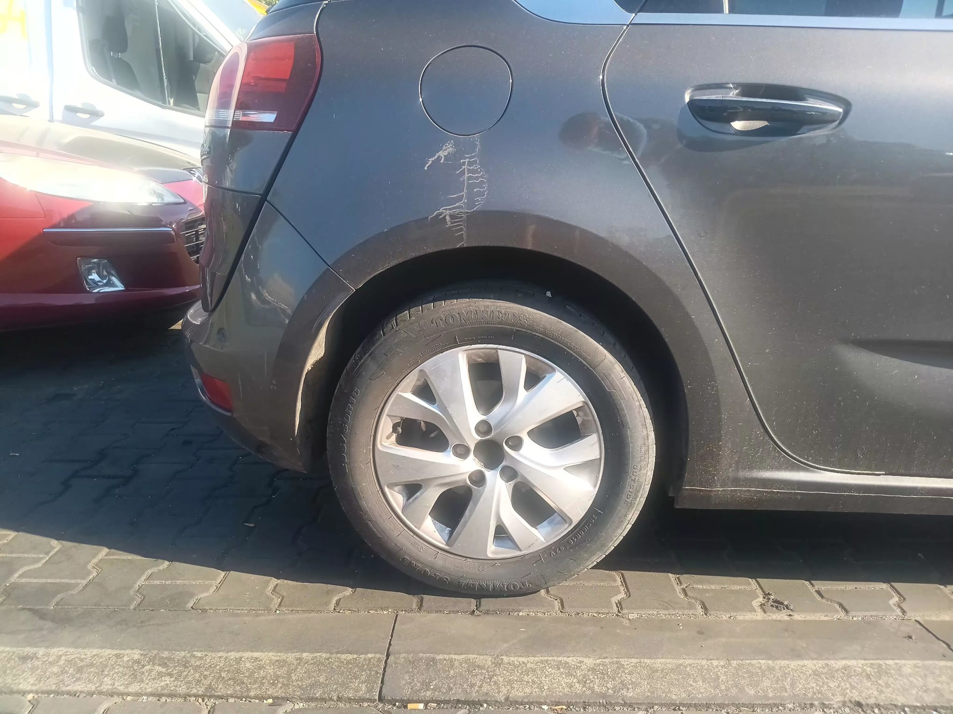 rear_right_wheel