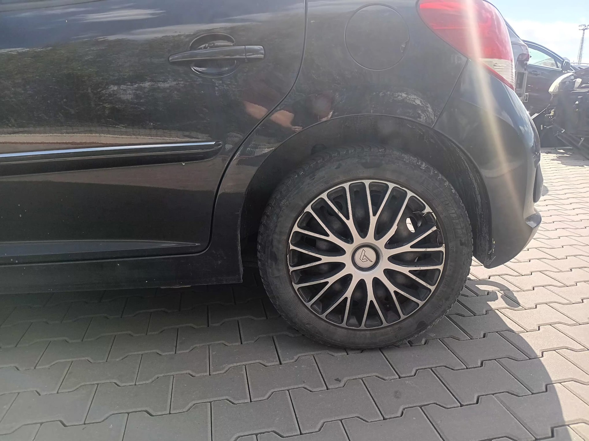 rear_left_wheel