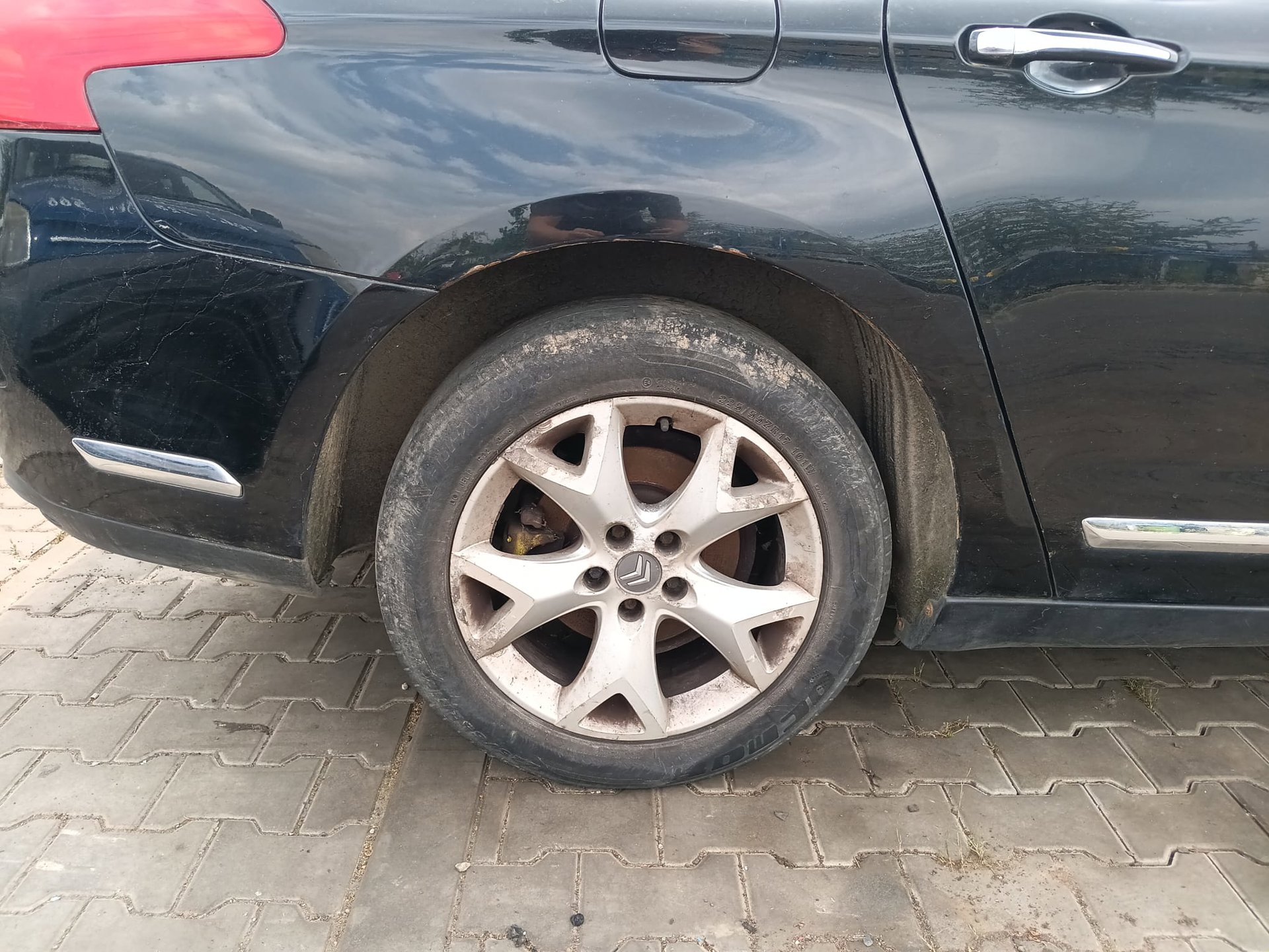 rear_right_wheel