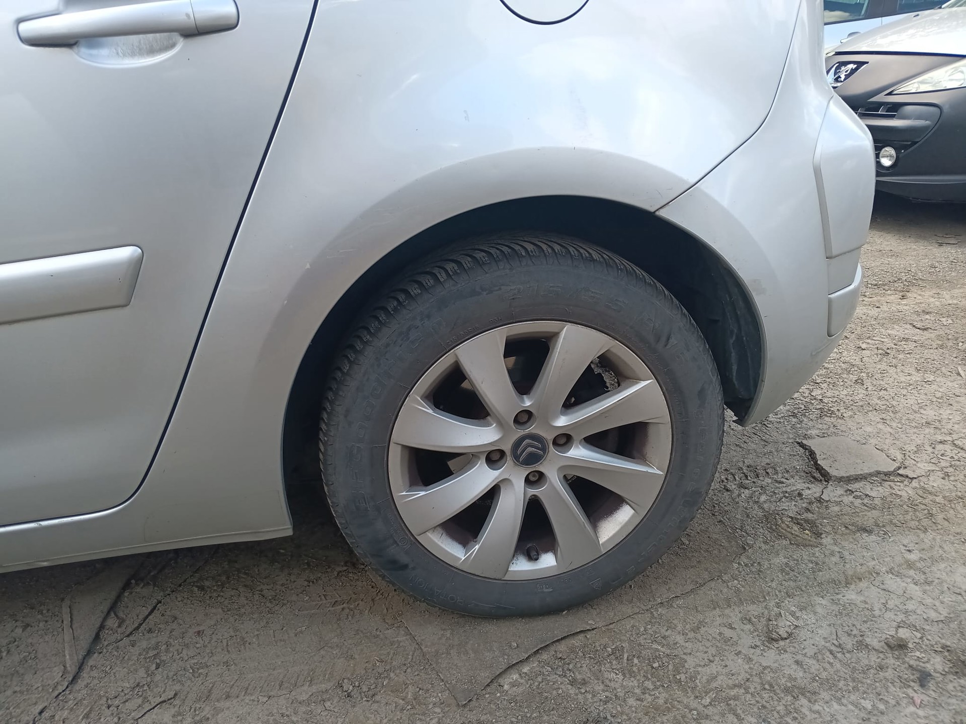rear_left_wheel