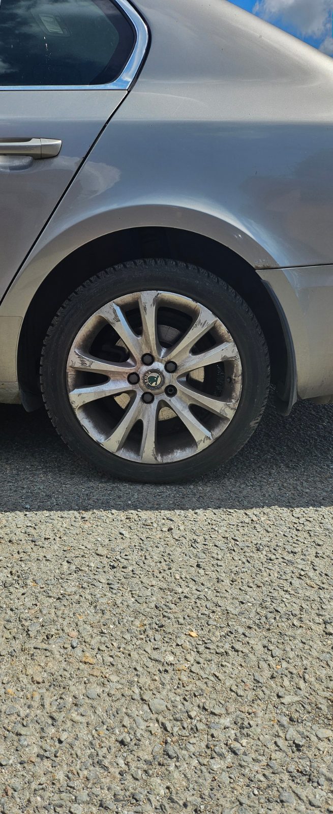 rear_left_wheel