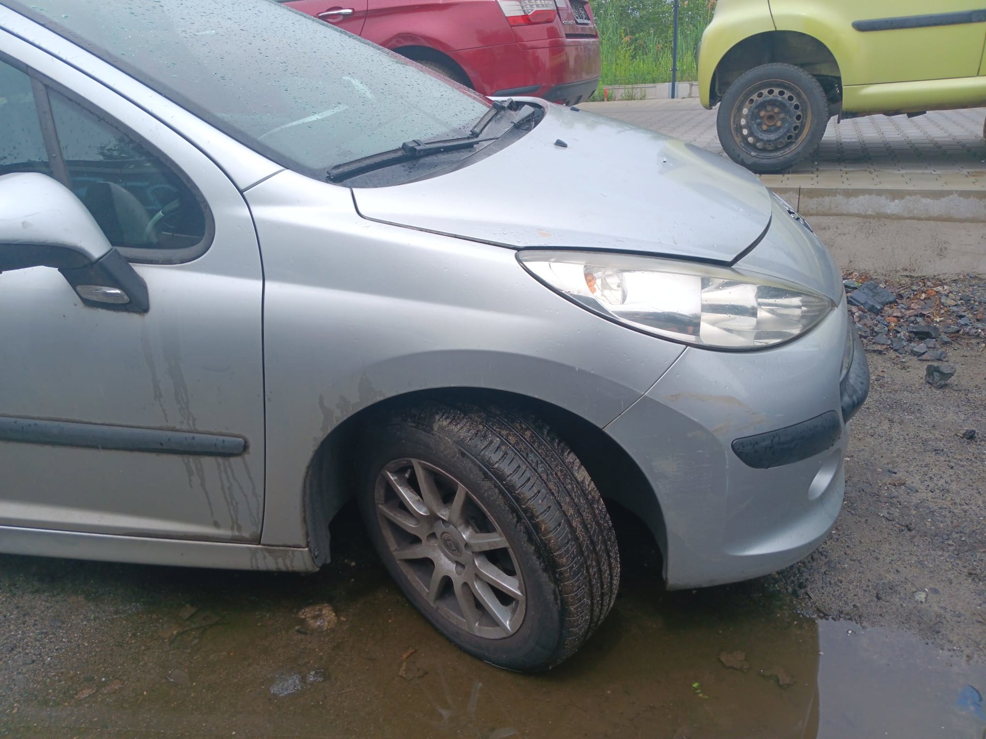 front_right_fender