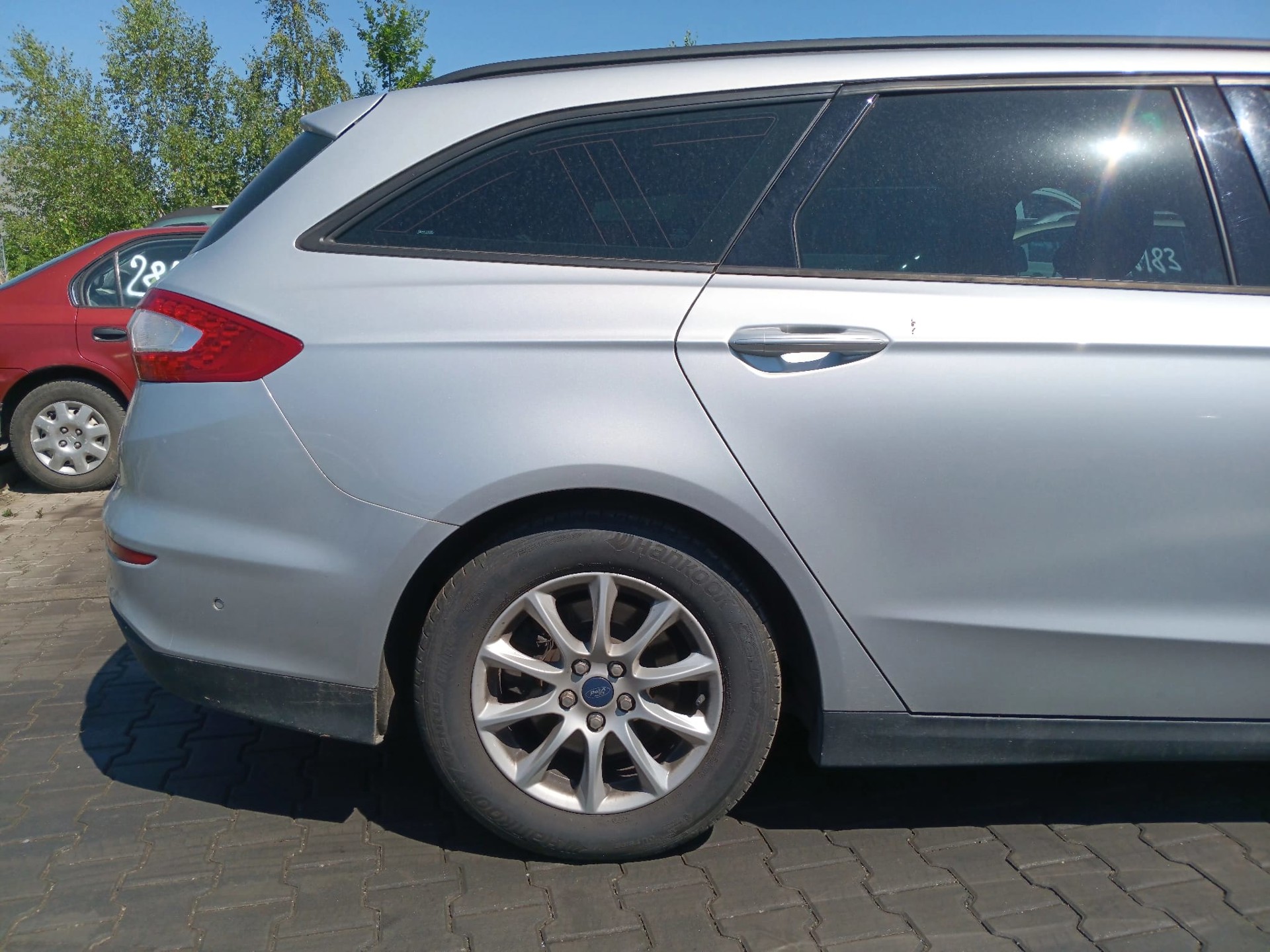rear_right_fender